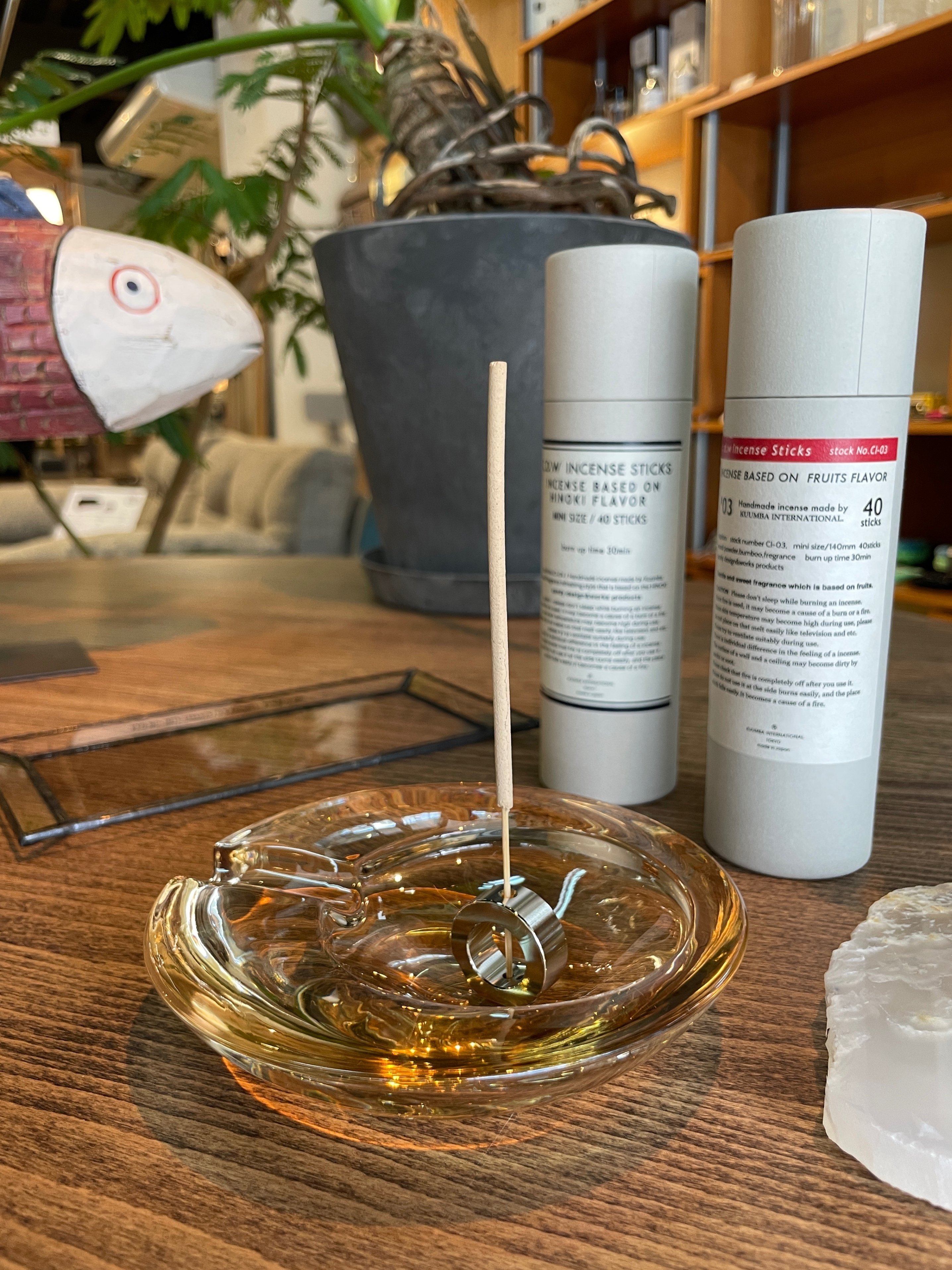 目からウロコなお香立て｜インテリアショップ APARTMENT