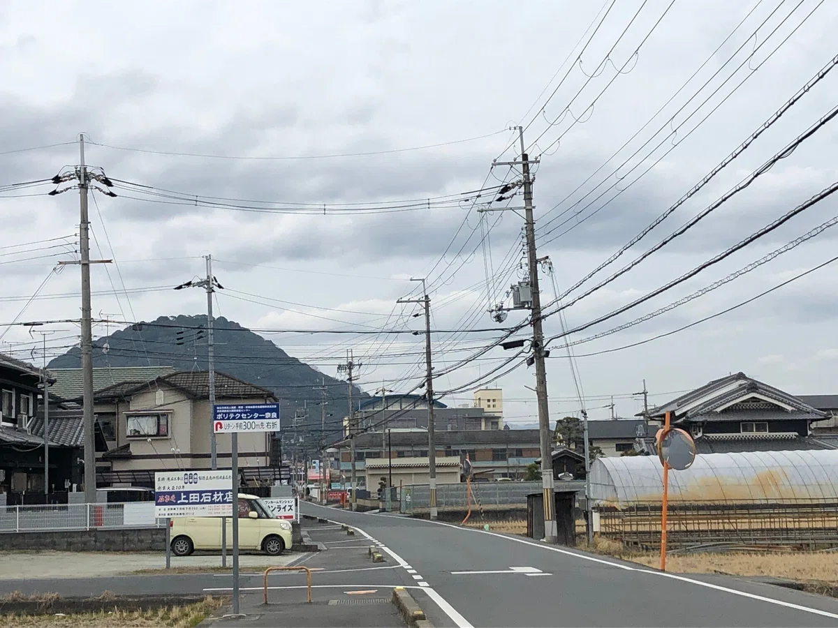 畝傍山の遠景