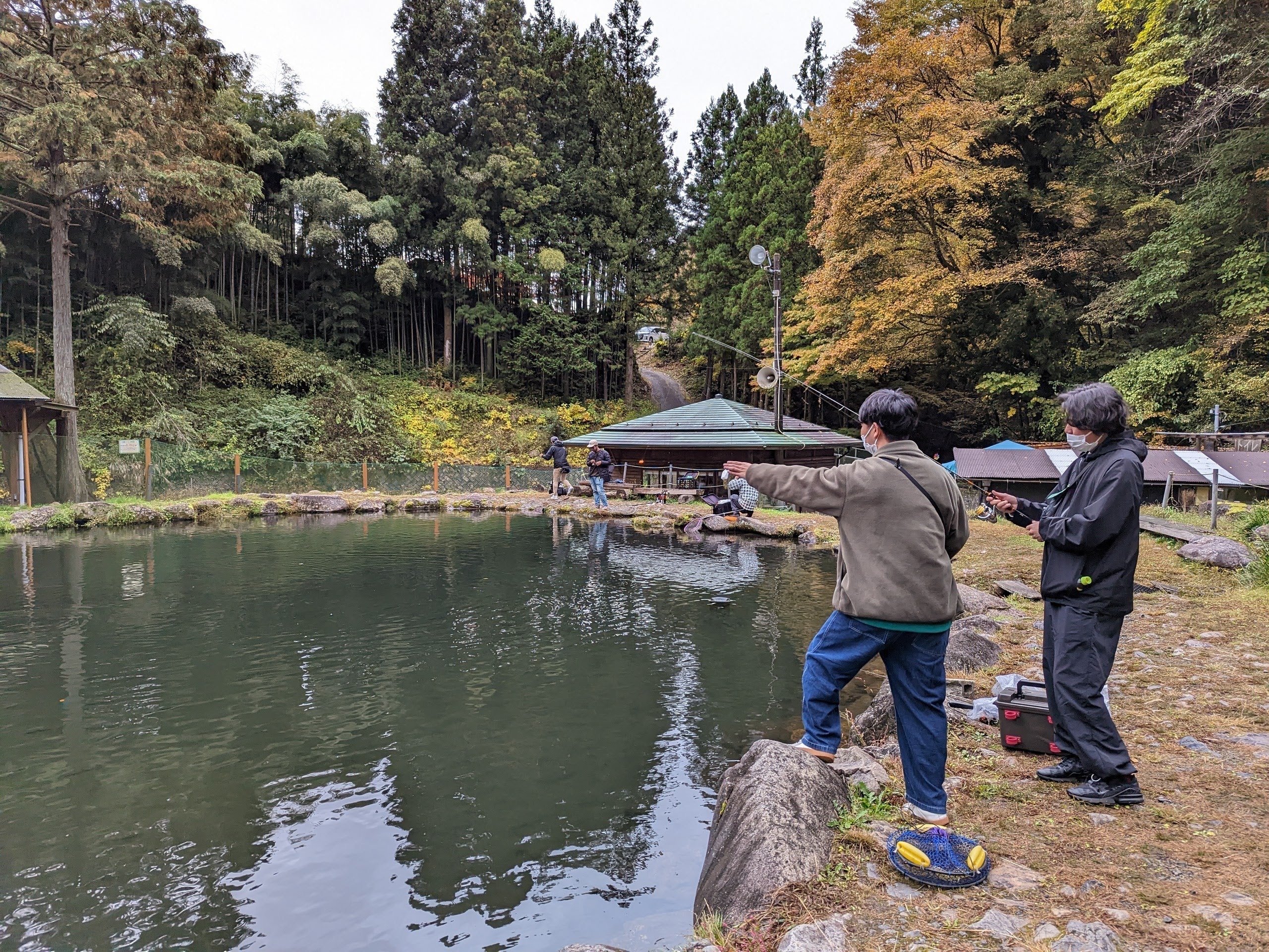 GWにもおすすめ！釣り堀併設キャンプサイトの魅力とおすすめのキャンプ