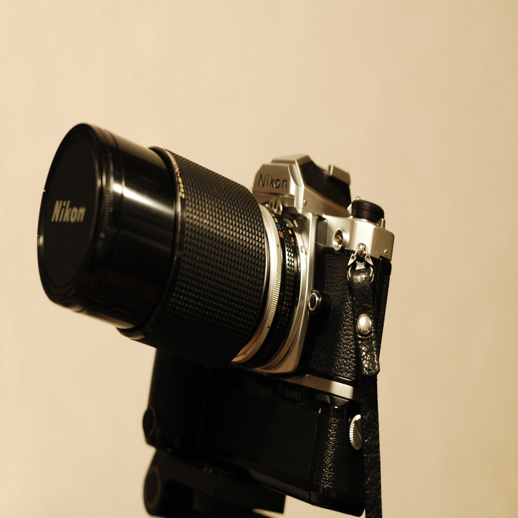 Ai zoom-NIKKOR 50～135mm F3.5Sという標準〜中望遠ズーム｜Sven