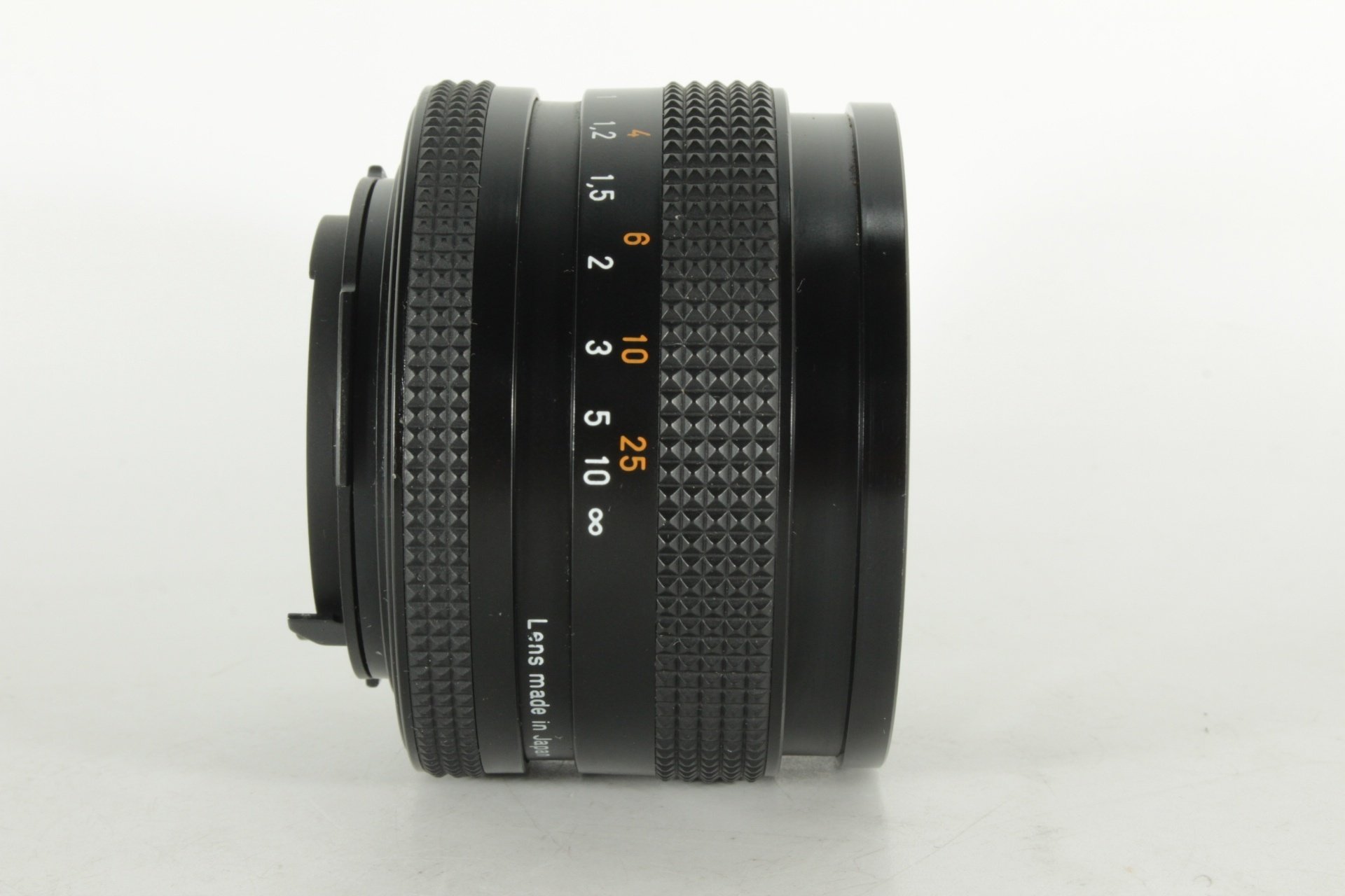 光学美品！隠れた銘玉！CONTAX Planar 50mm F1.7 AEJ CONTAX Planar 50mm F1.7 AE｜フリッパーズ・ガイド