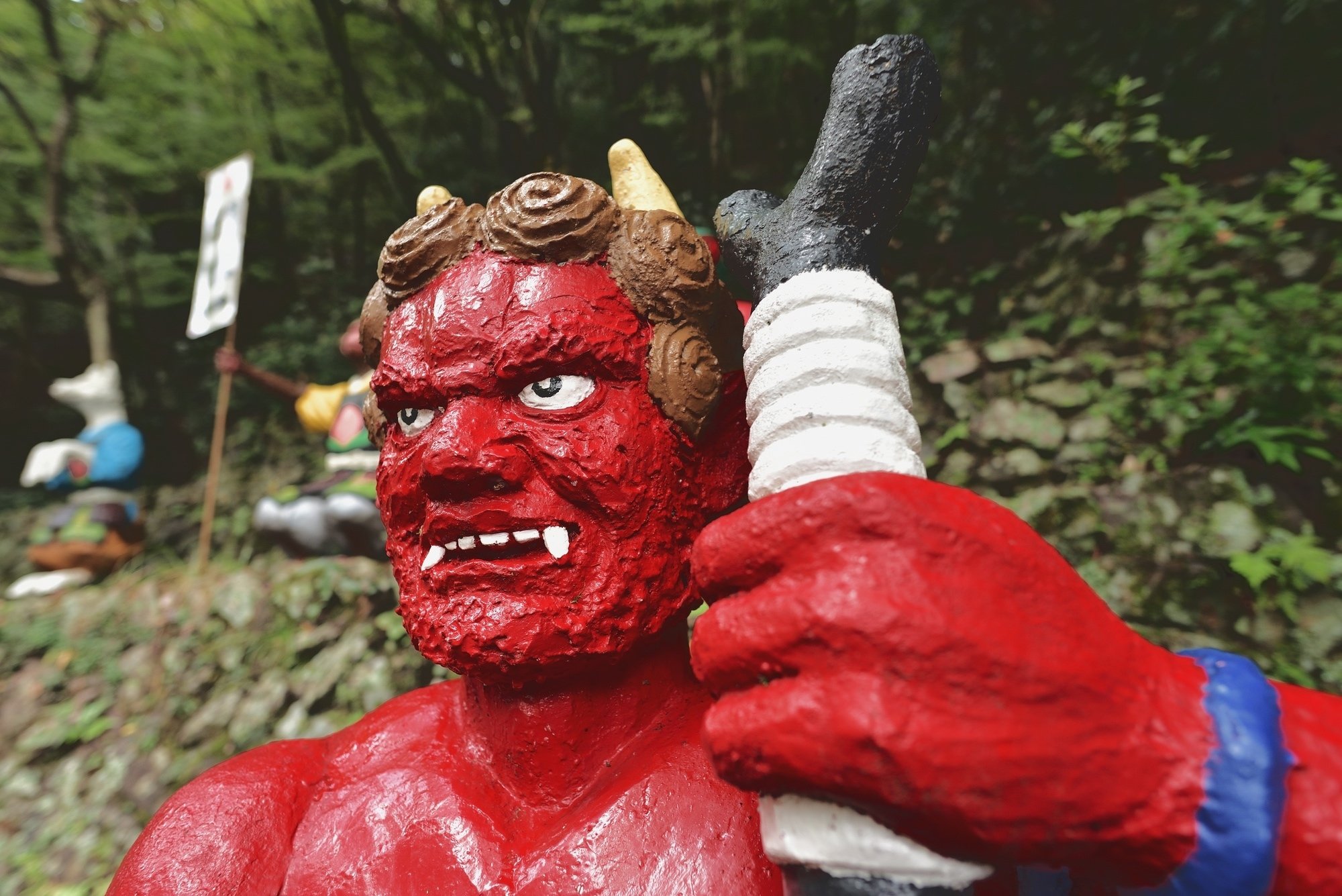 善と悪の顔をもつ異界からの使者「鬼」 - 『神々の意思を伝える動物