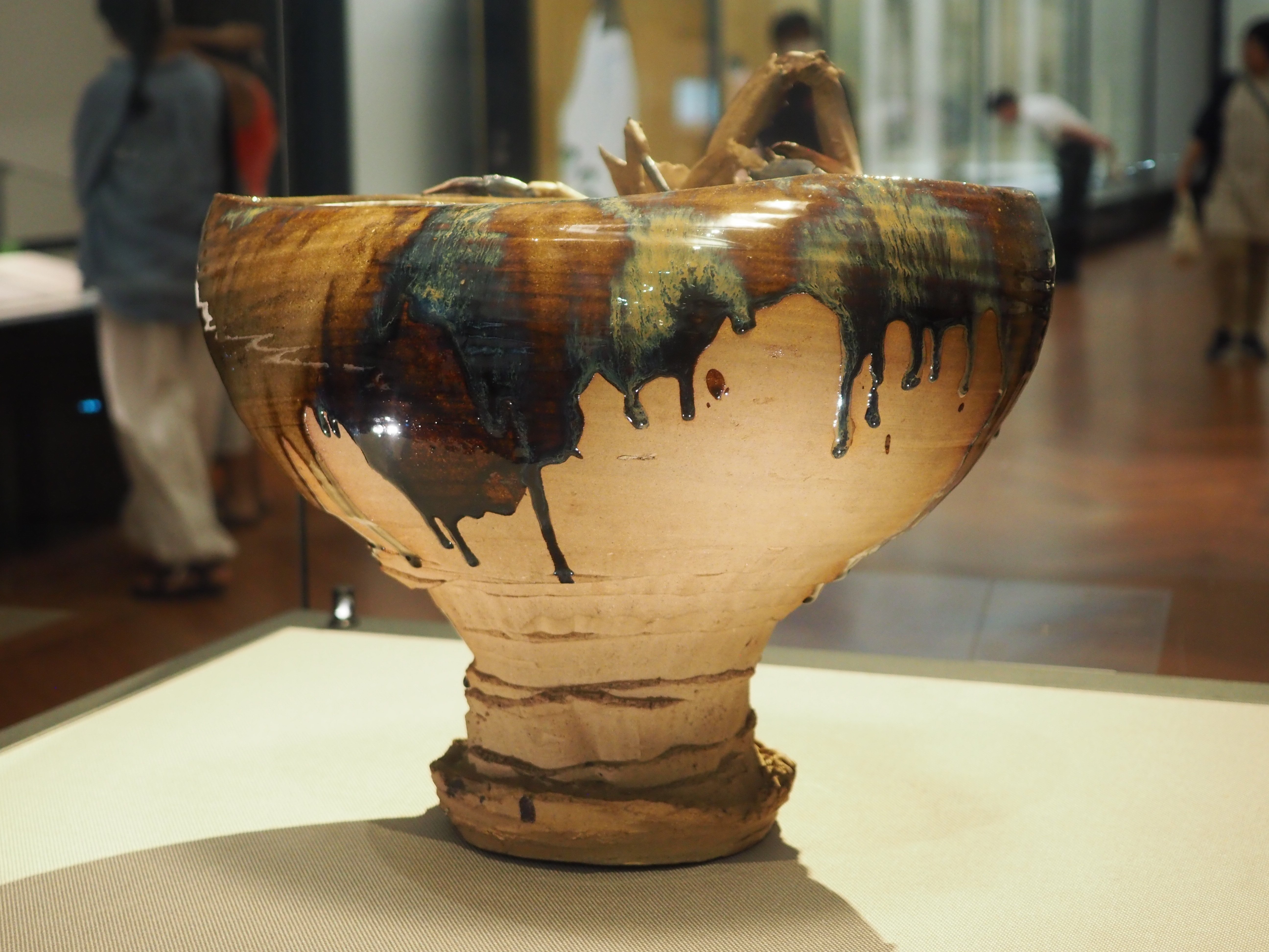 重文の「蟹の器」の、気になる裏側はどうなっている？｜かわかわ