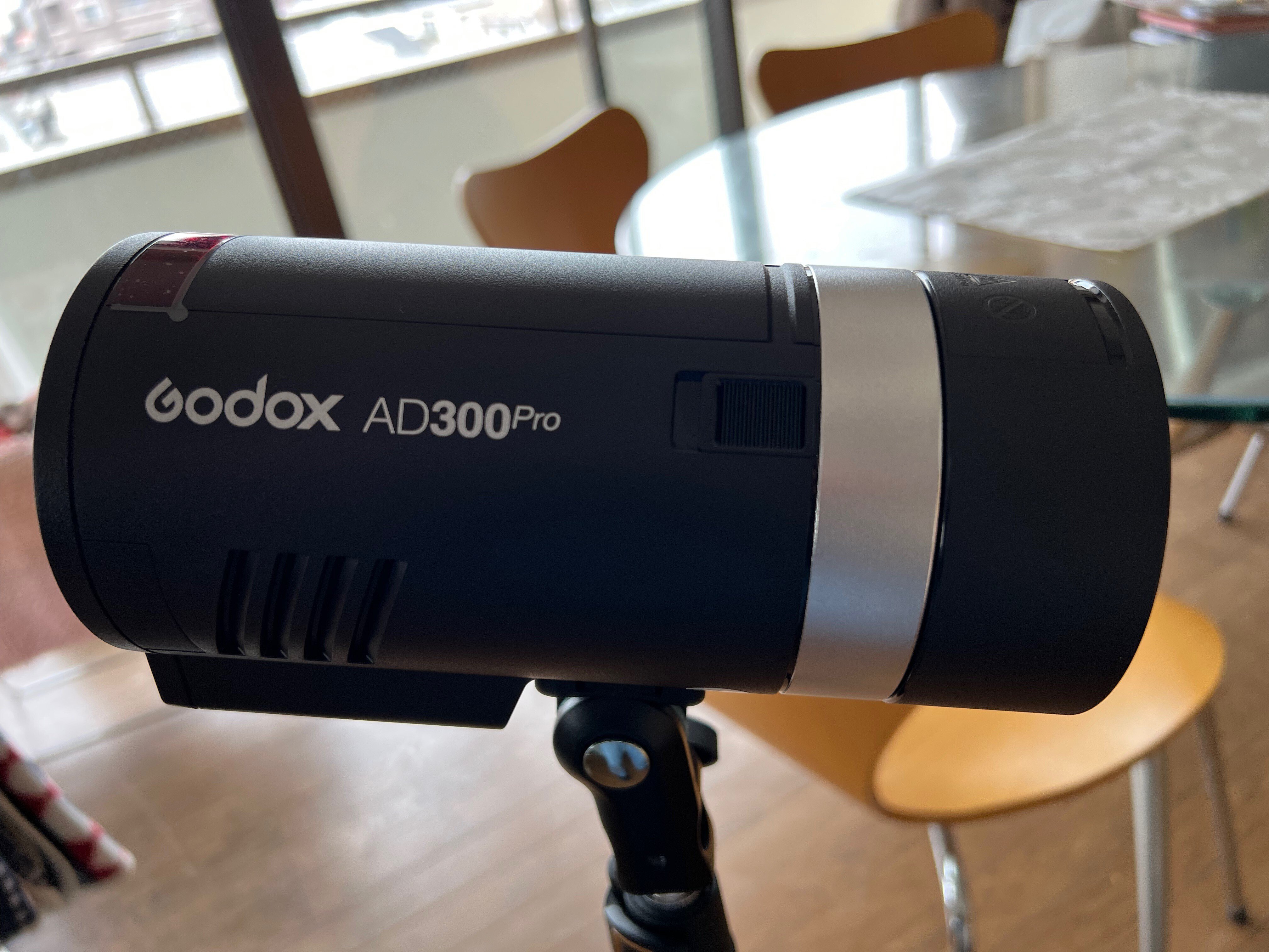 モノブロックストロボを購入しました（素人がプロなるための260週の