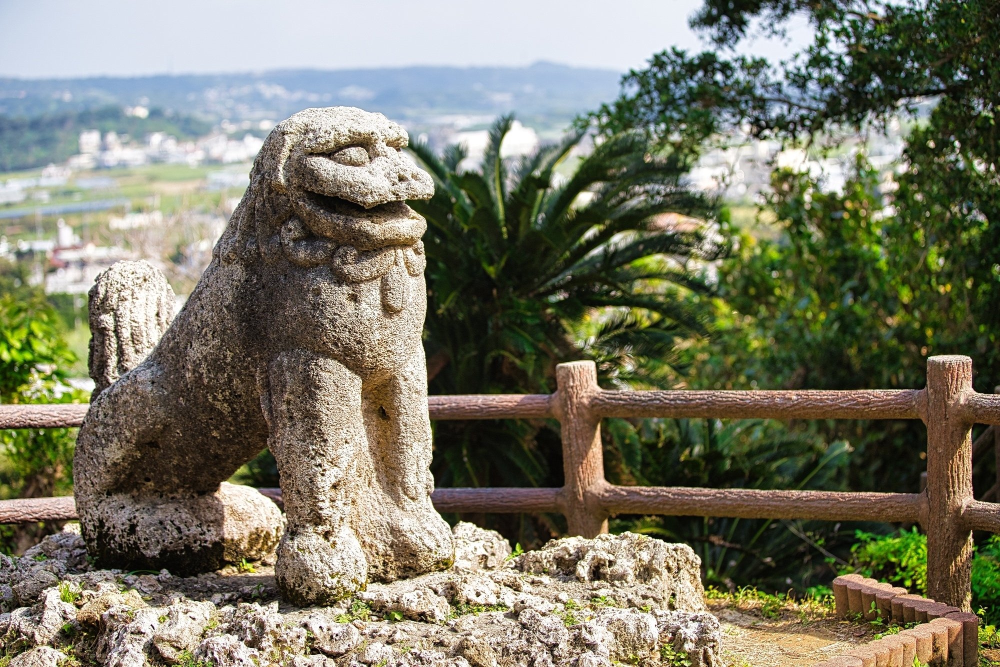 古代オリエントをルーツにもつ、魔除け・火除けの神獣「シーサー