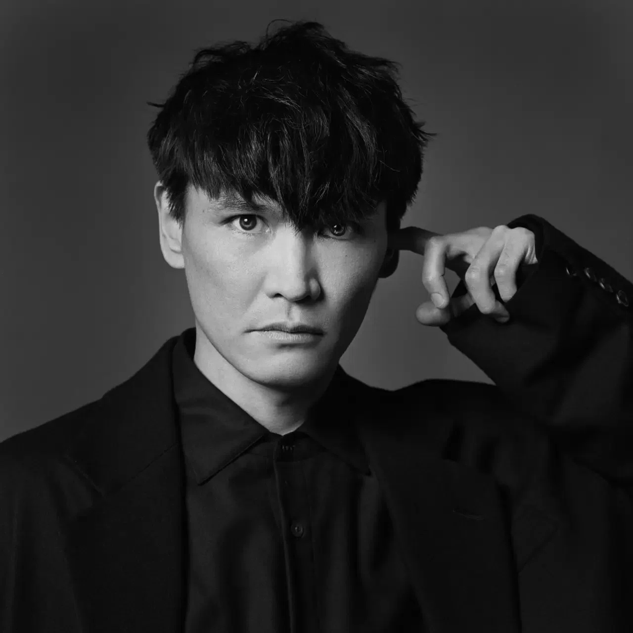 TikTokアンバサダー、サカナクション山口一郎さんの自宅で撮影した新