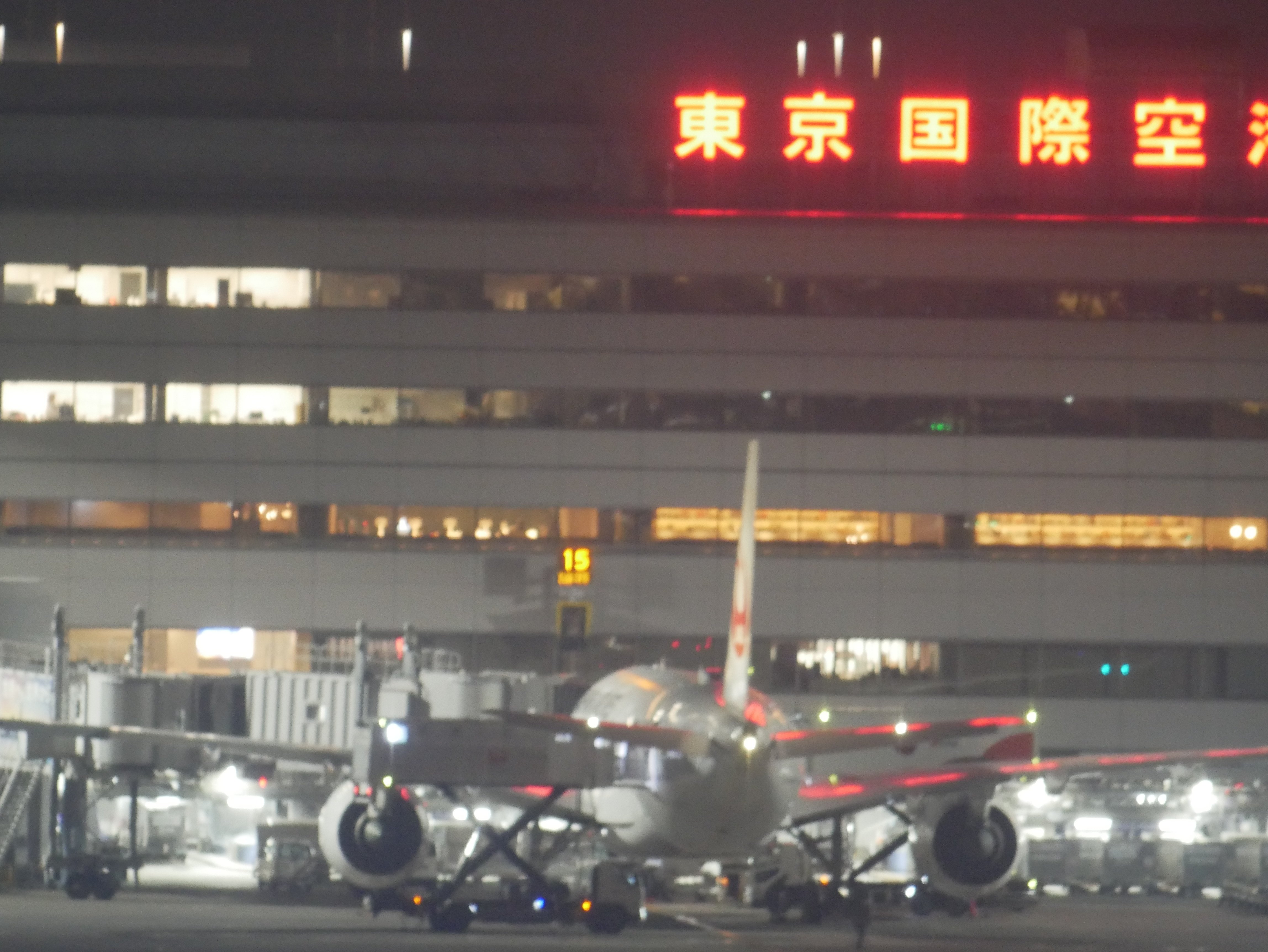 MINOLTA ミラーレンズRF ROKKOR 500mm F8を持って羽田空港に行ってき