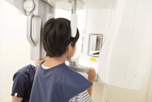 前胸部キャッチ症候群の症状は何ですか?