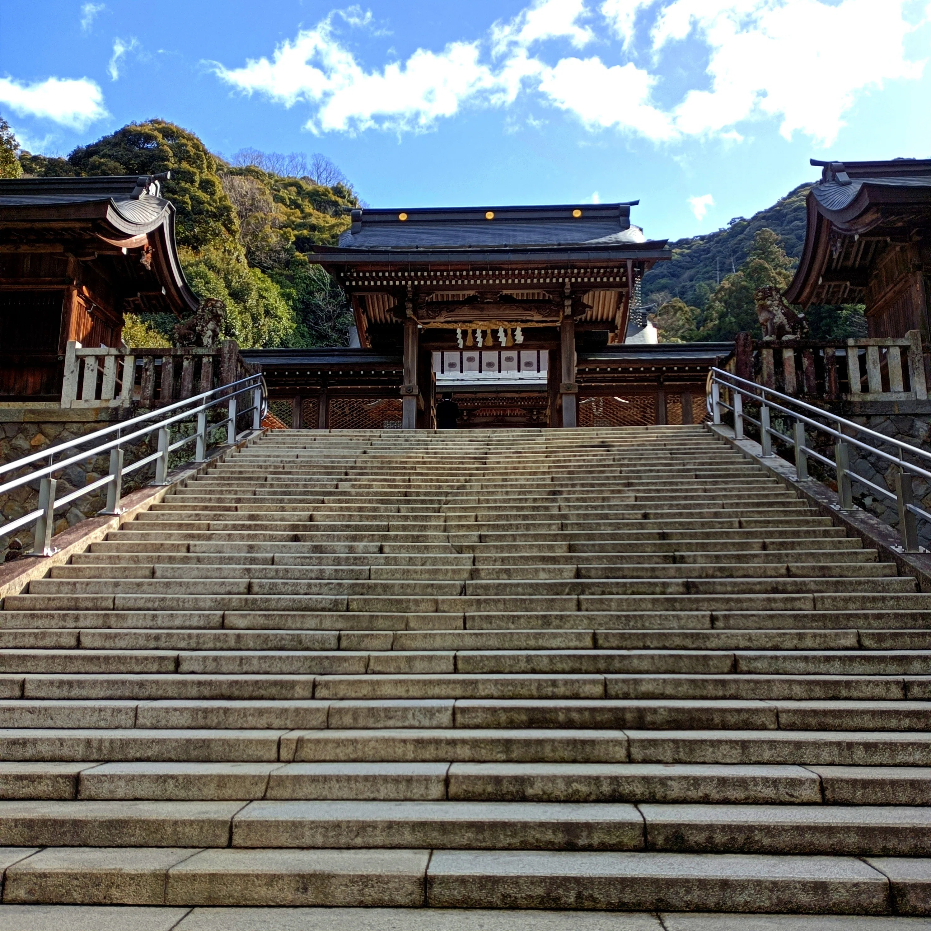 金運爆上げ 特別祈祷 金運最強黒龍様 クリスタル御守り 岐阜伊奈波神社