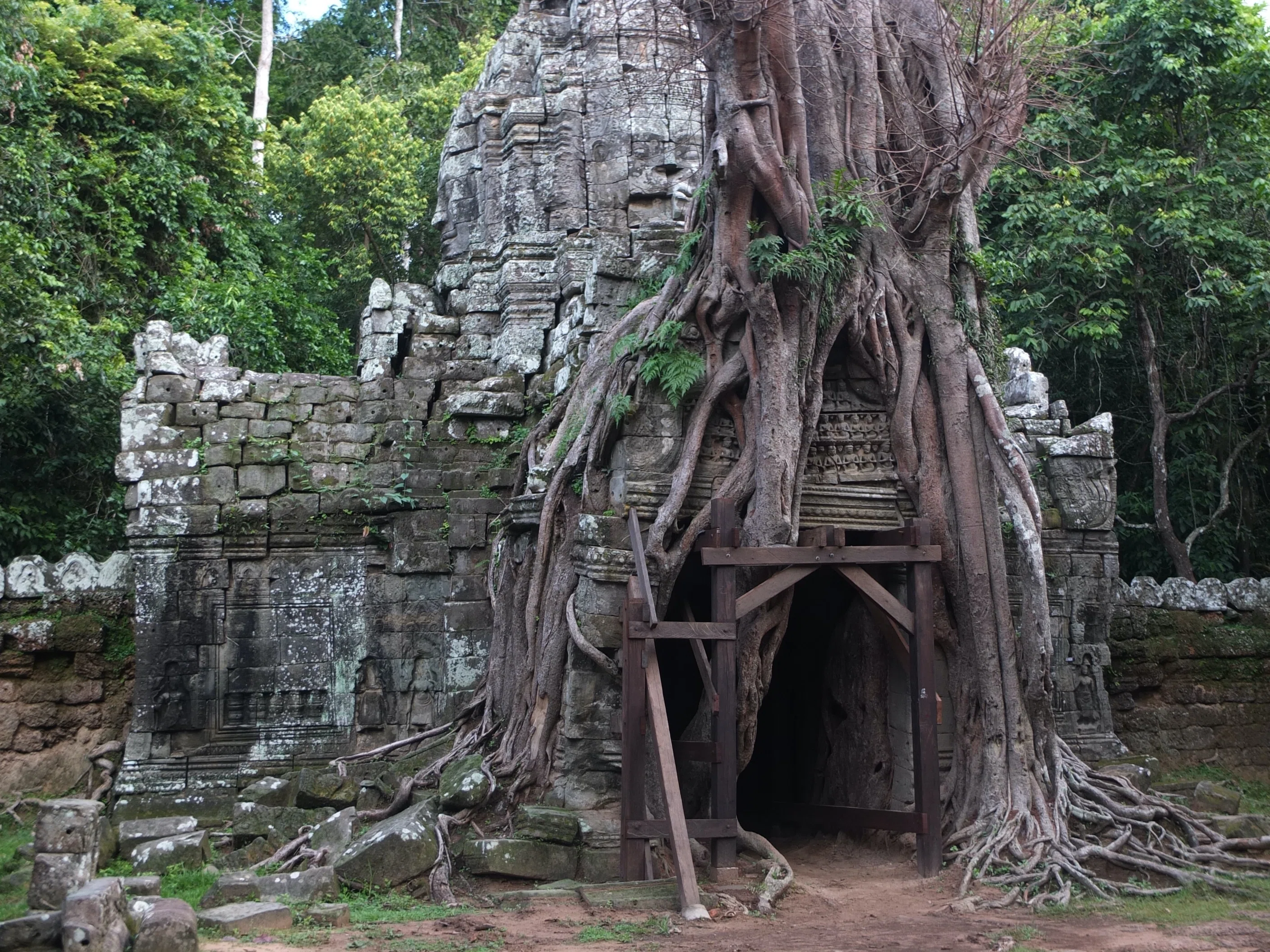 遺跡探訪41】森の奥の、彫刻が素晴らしいタ・ソム(Ta Som 12世紀後半