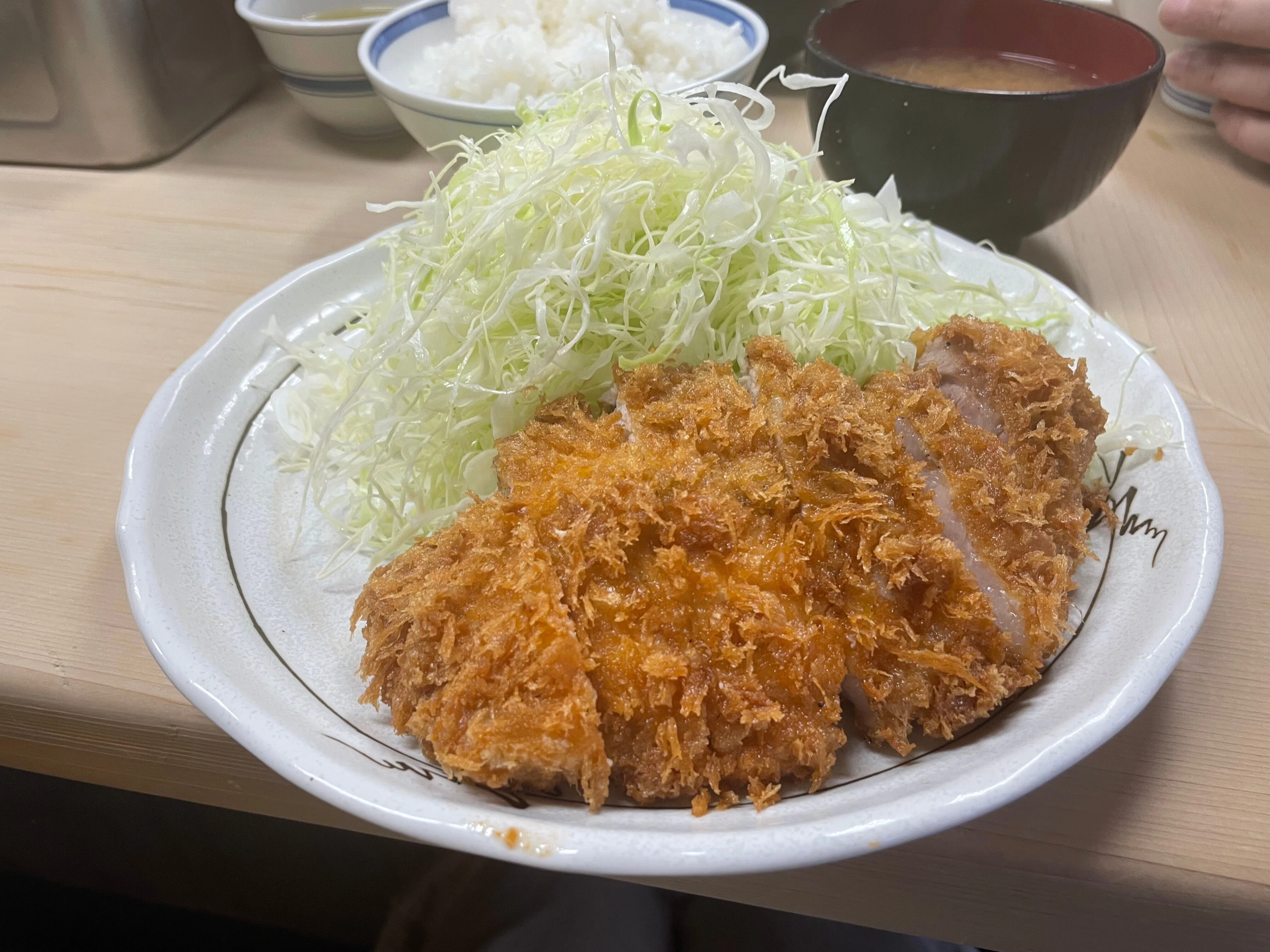 第160回】神保町にあった伝説のとんかつ屋さんが復活！？｜yopparaideska