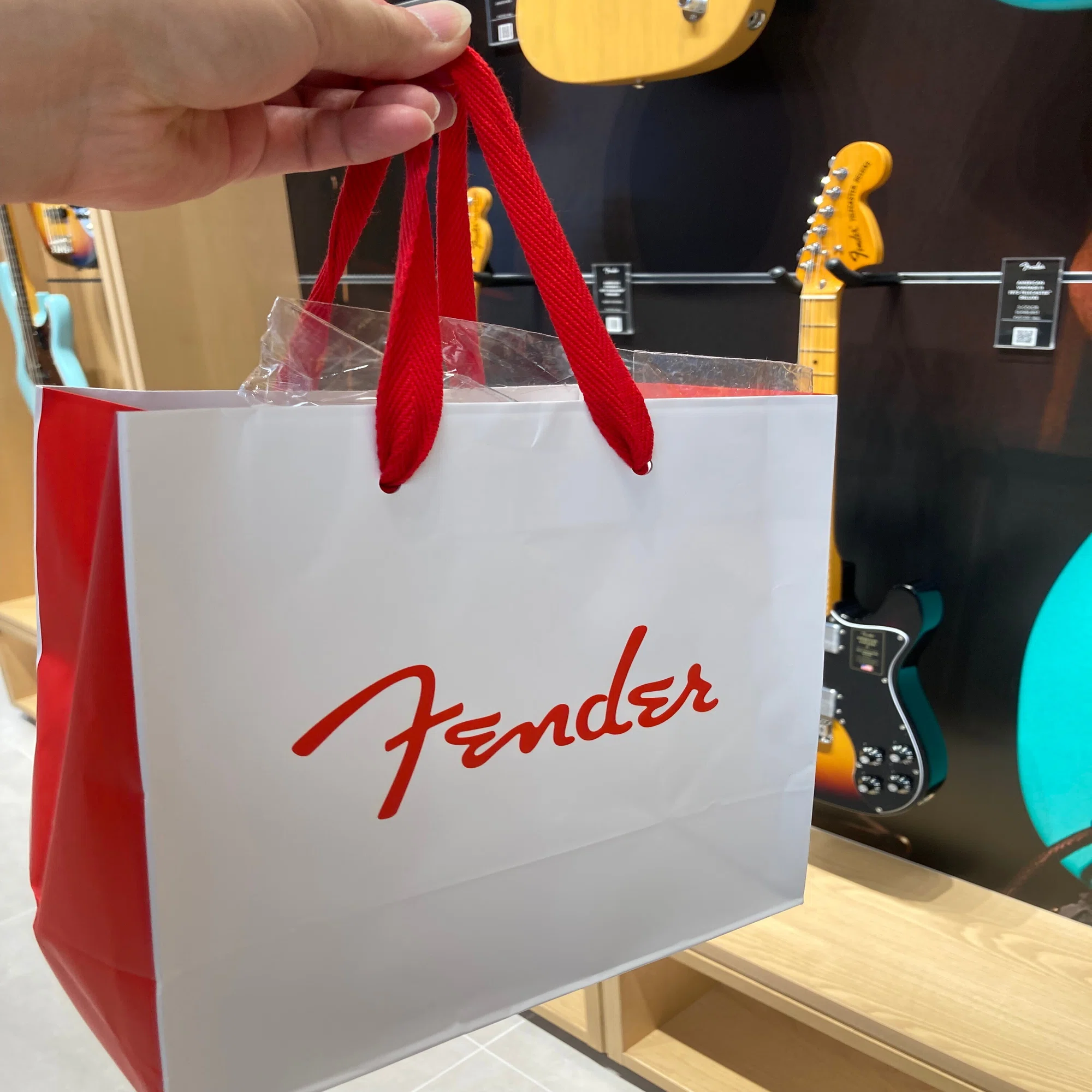 2023年6月30日にオープンしたFENDER FLAGSHIP TOKYOに行ってきました 