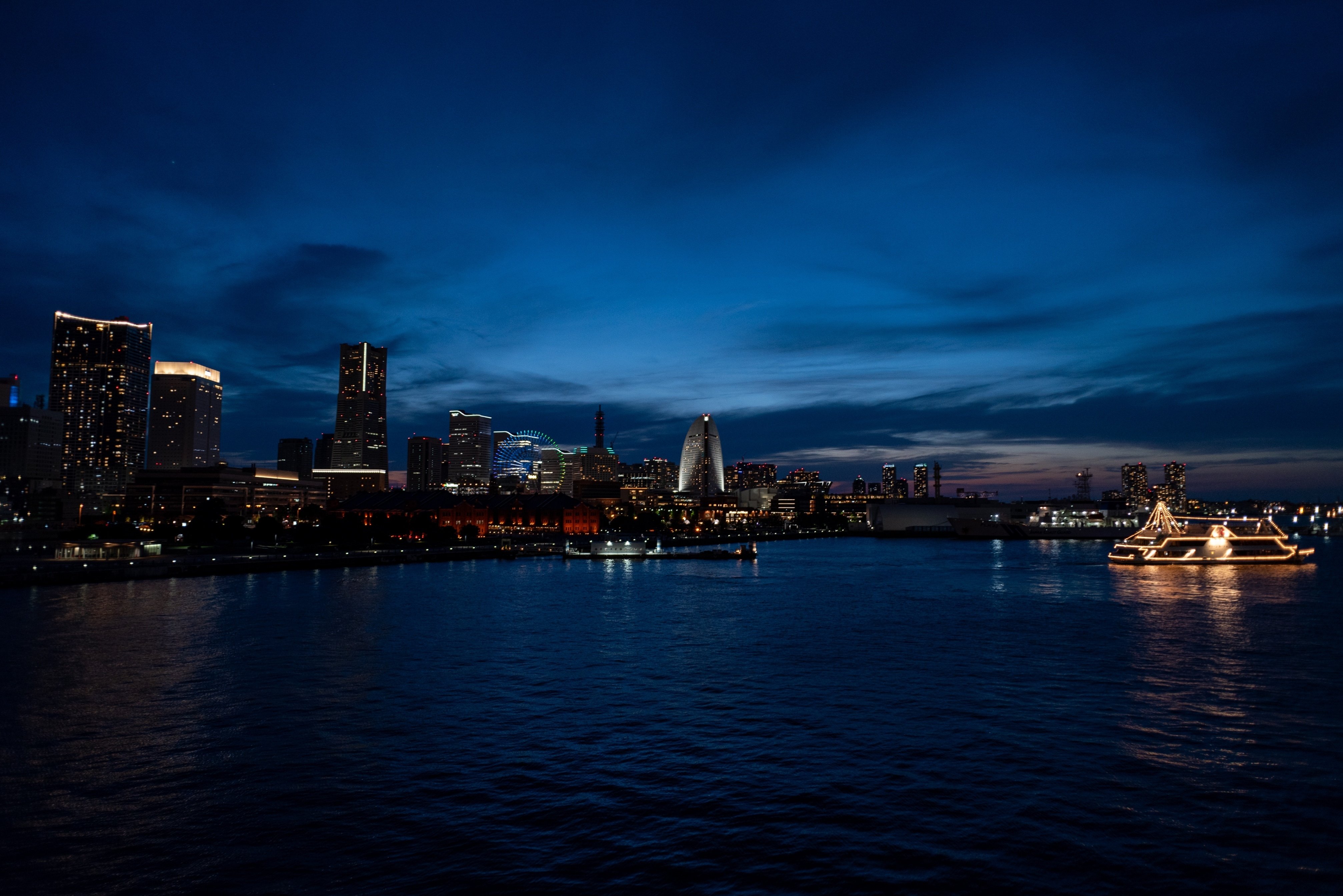 超広角レンズ AF Nikkor 20mm F2.8 を試す|距離計 超広角レンズ AF Nikkor 20mm F2.8 を試す|距離計