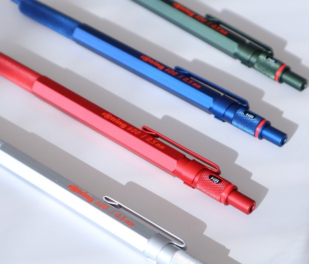 クルトガダイブ、ロットリング、オレンズネロ、スマッシュ限定色など、筆箱パイロット クルトガダイブ、ロットリング、オレンズネロ、スマッシュ限定色など