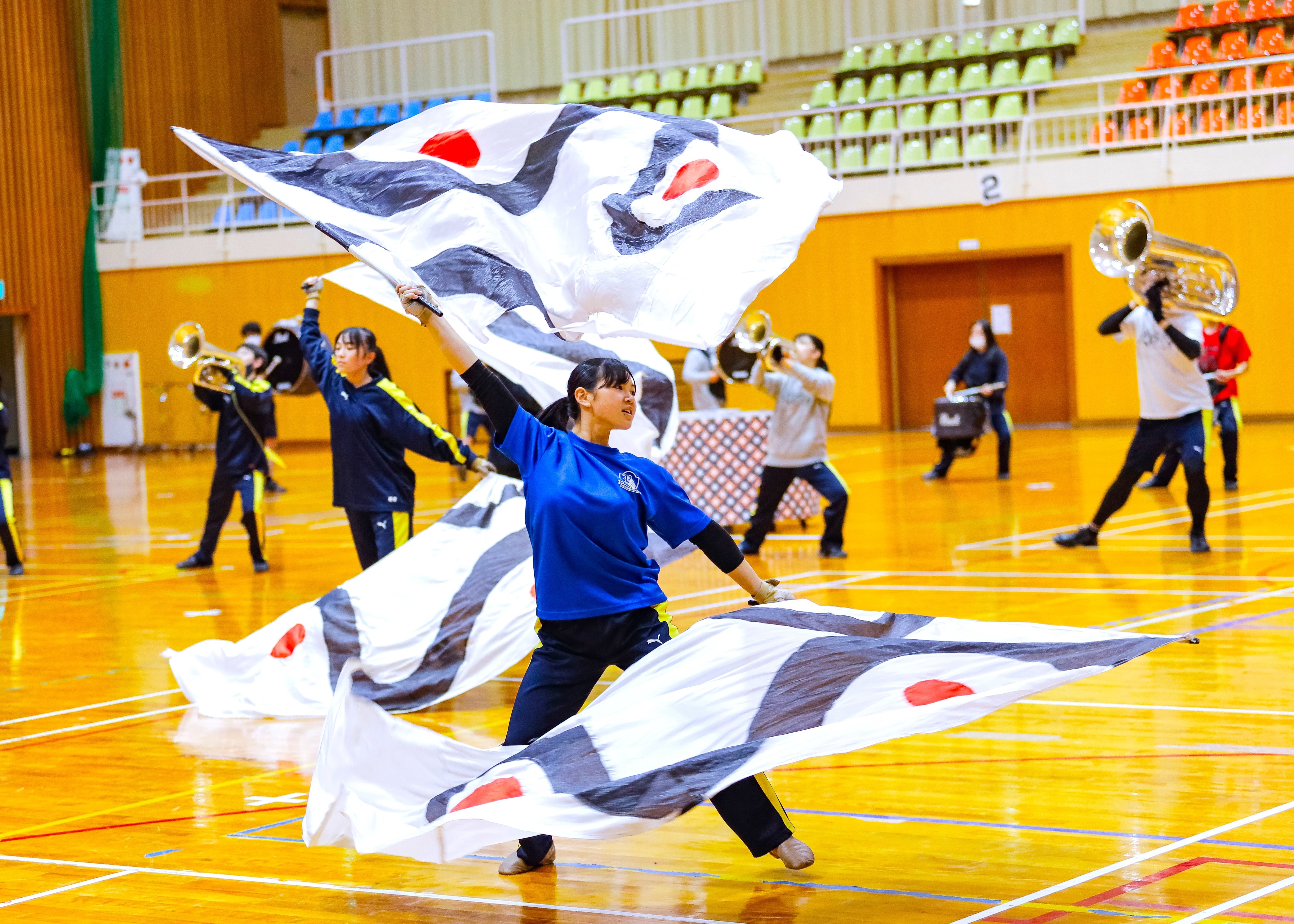 AoHuvu3i_200x200.jpg