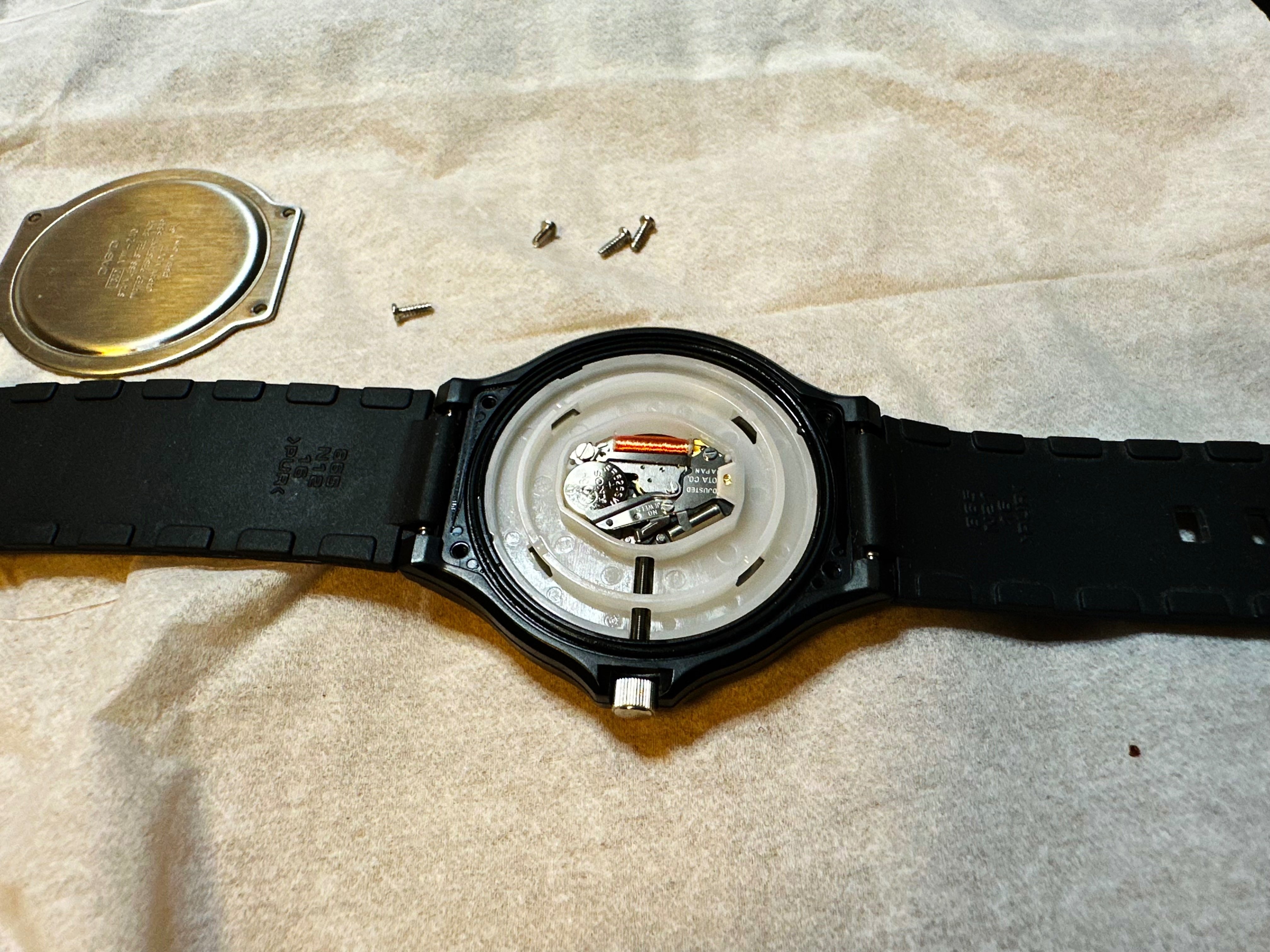 DUFA 電池式　腕時計　電池切れ Amazon.co.jp: SEIKO セイコー 時計工具 電池蓋オープナー