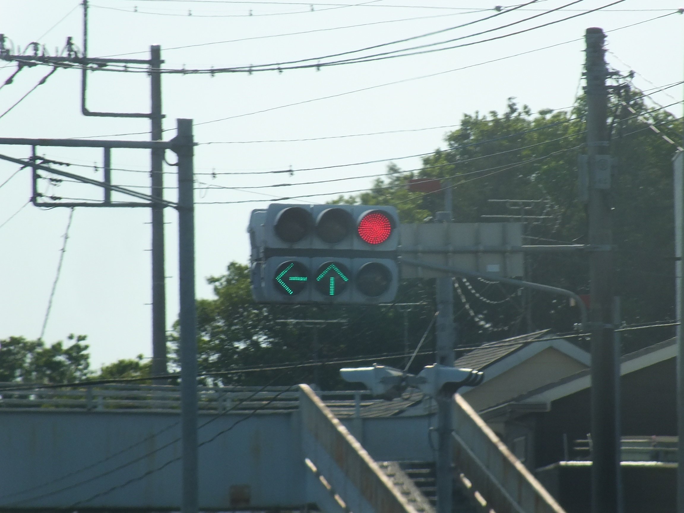 京三VAC型LED＋京三VSD矢印灯 in 上尾市瓦葺(東)交差点｜光山祐弥の