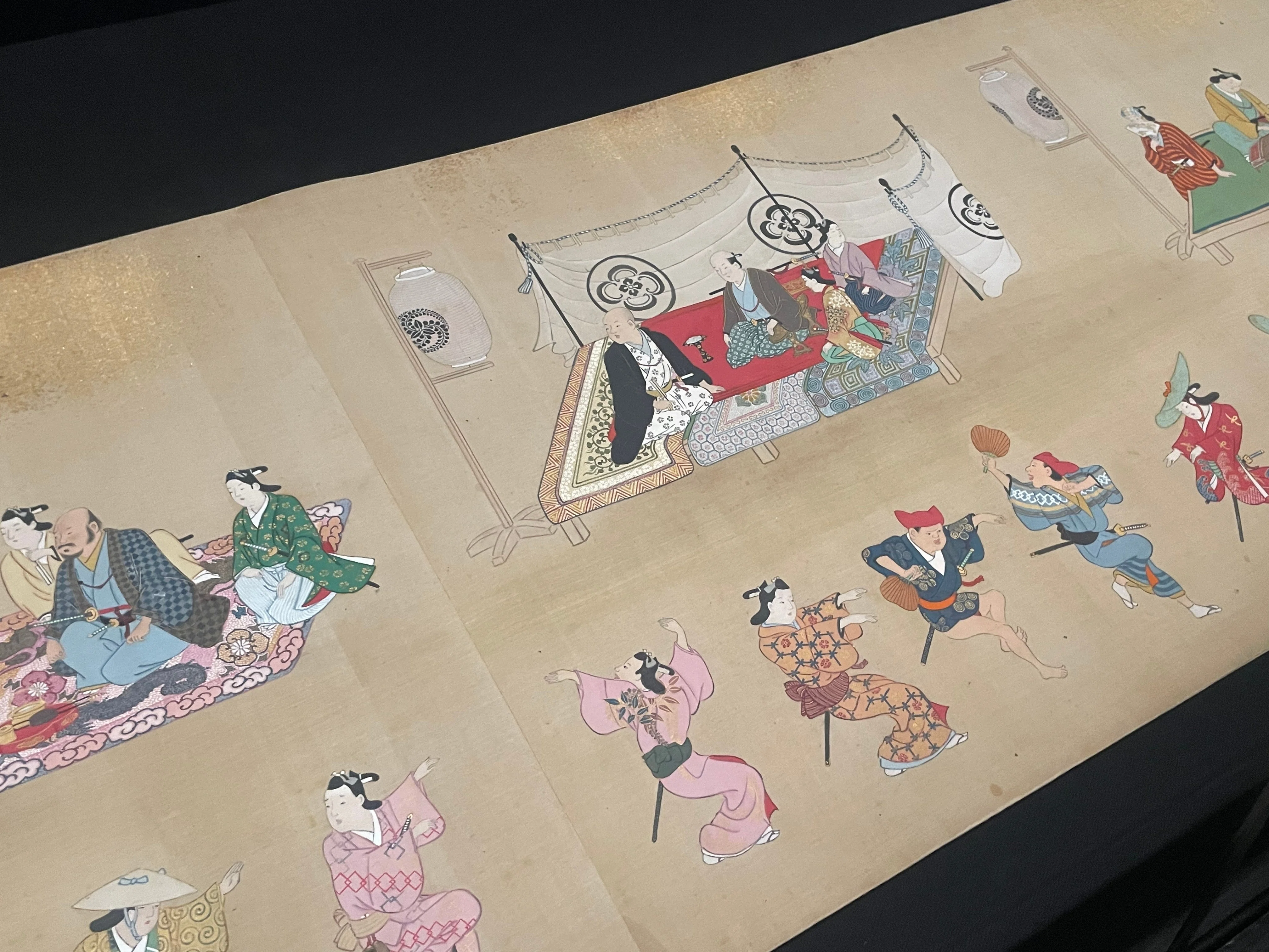 浮世絵の元祖・菱川師宣の、盆踊りを描いた『風俗図巻』｜かわかわ