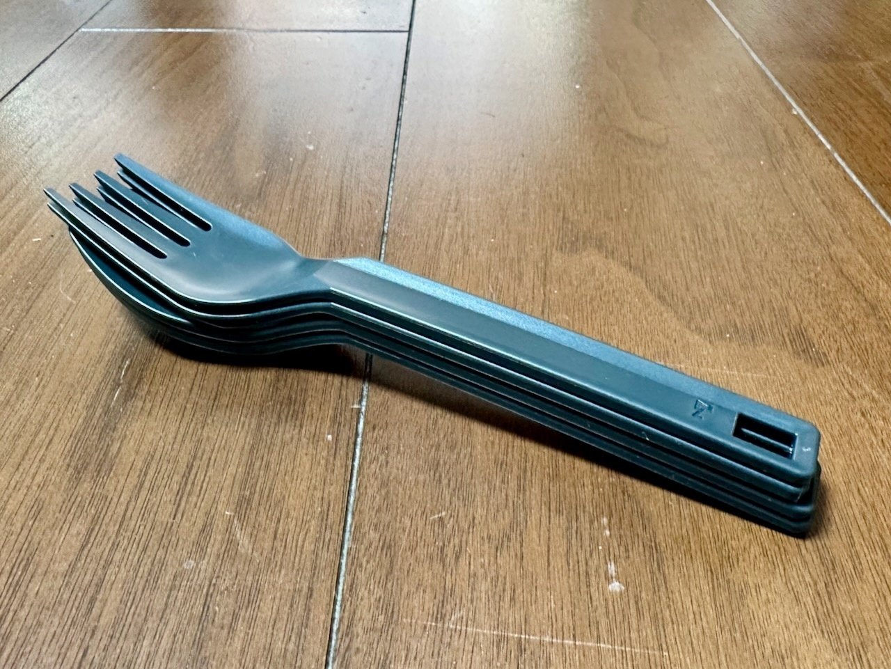 キャンプ用カトラリーの終着駅！ゼインアーツの「ROOBE
