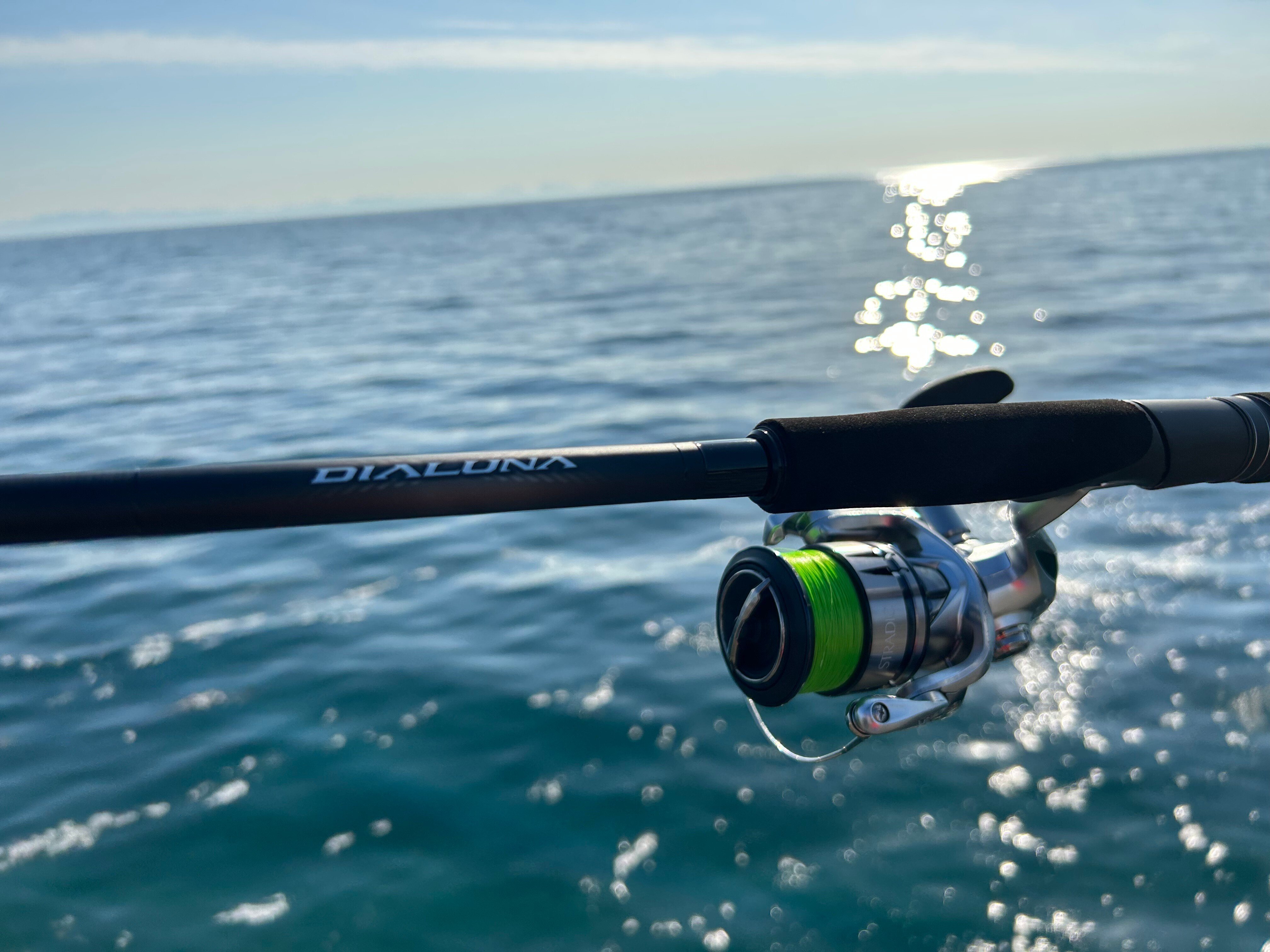 シマノの新ロッド、23ディアルーナs100MHとストラディック