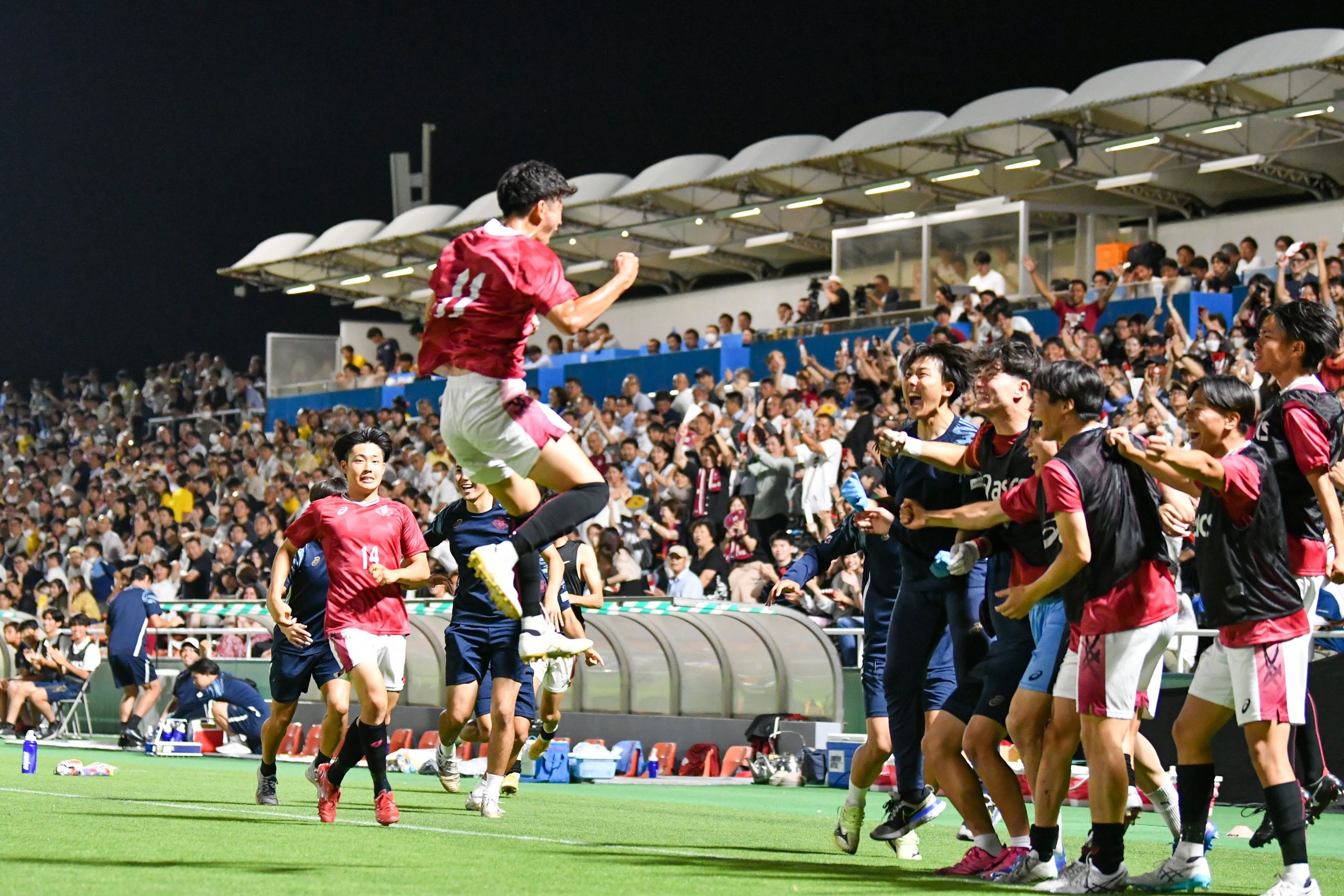 割引コー 立教大学サッカー部 100周年記念ウェア - トップス