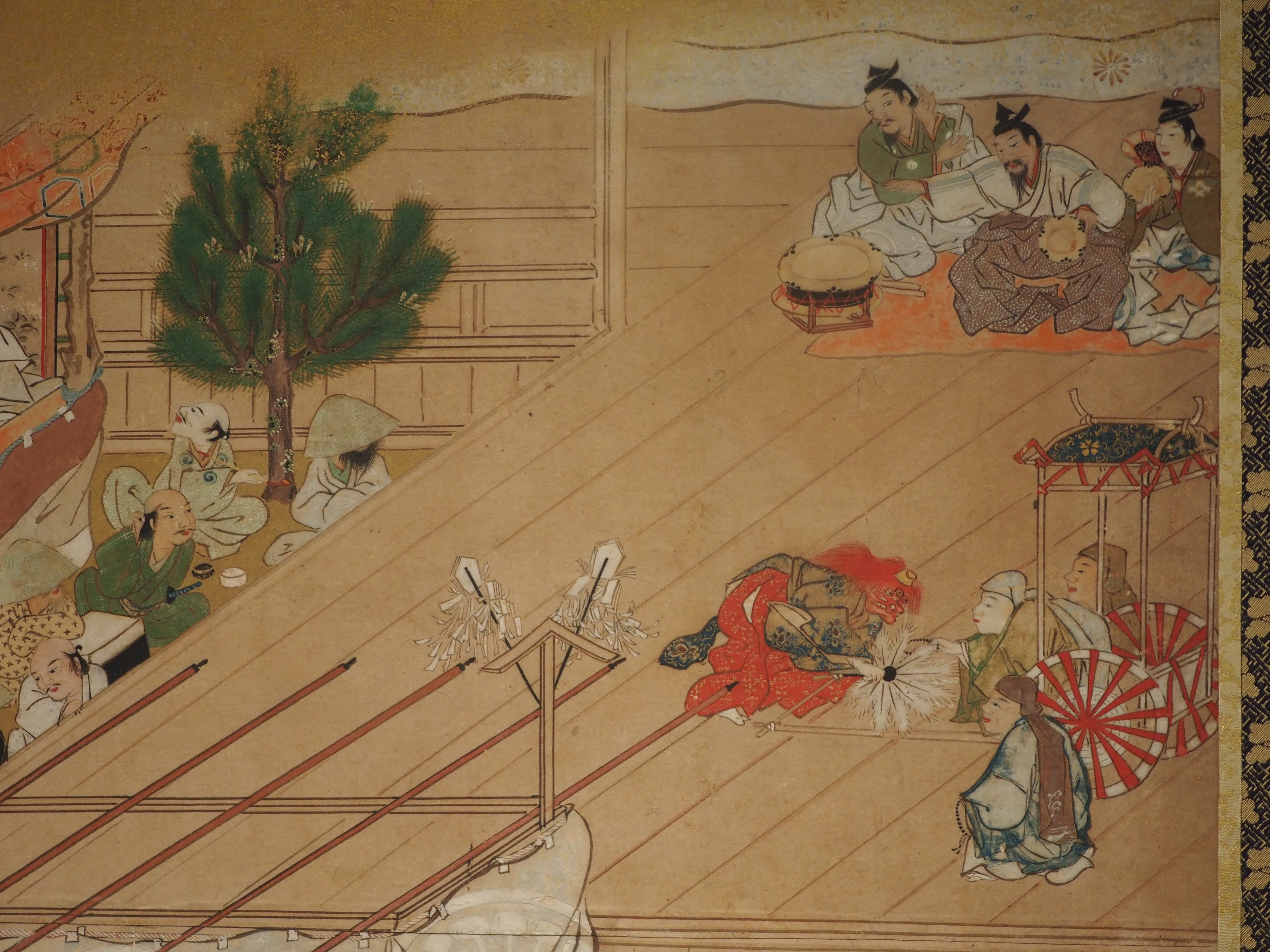 平治物語絵巻・三条殿焼討》と一緒にボストンへ渡った《四条河原遊楽図