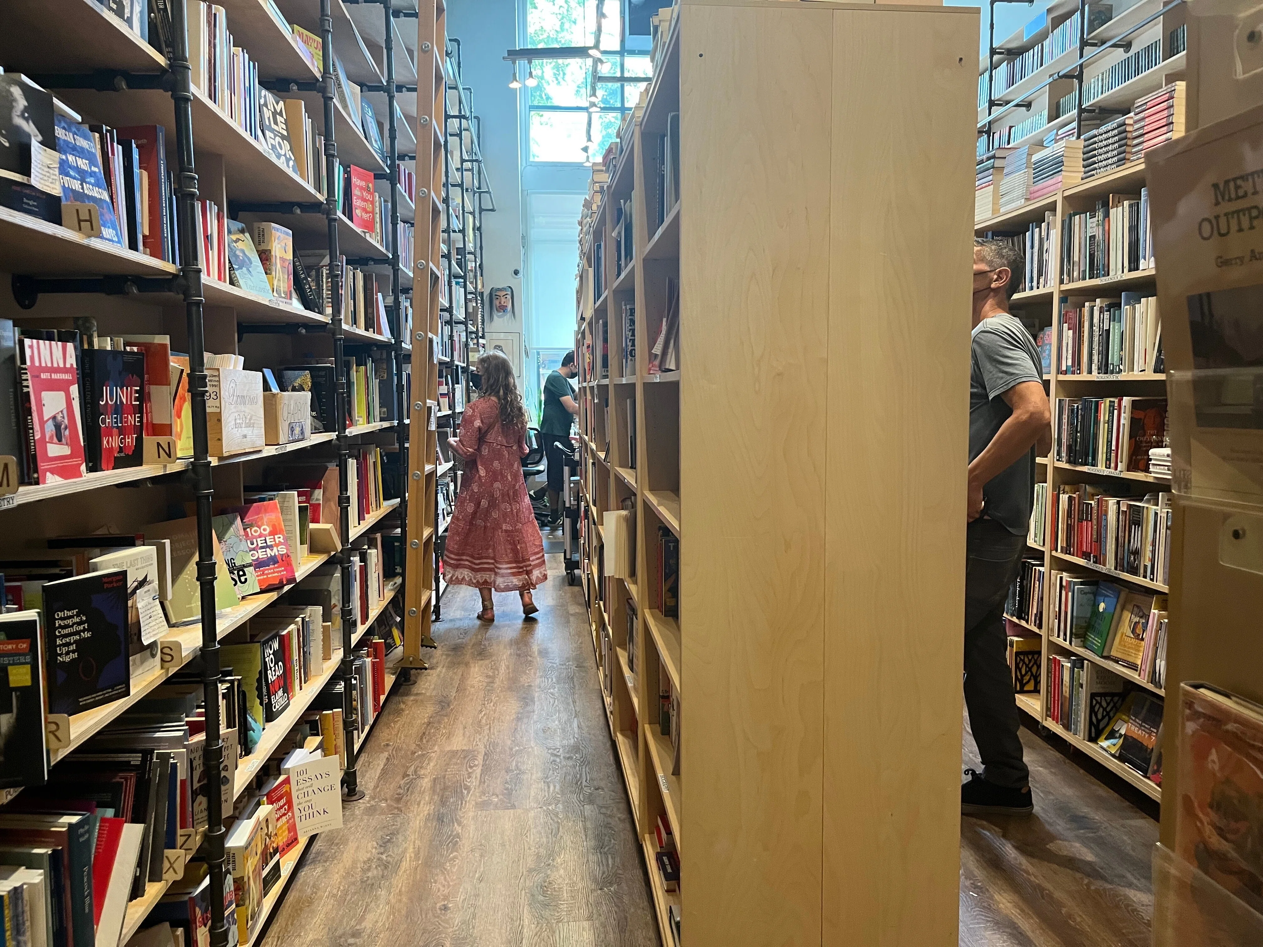 004 本屋はじめます 【番外編】 バンクーバー本屋めぐり／TSUNDOKU