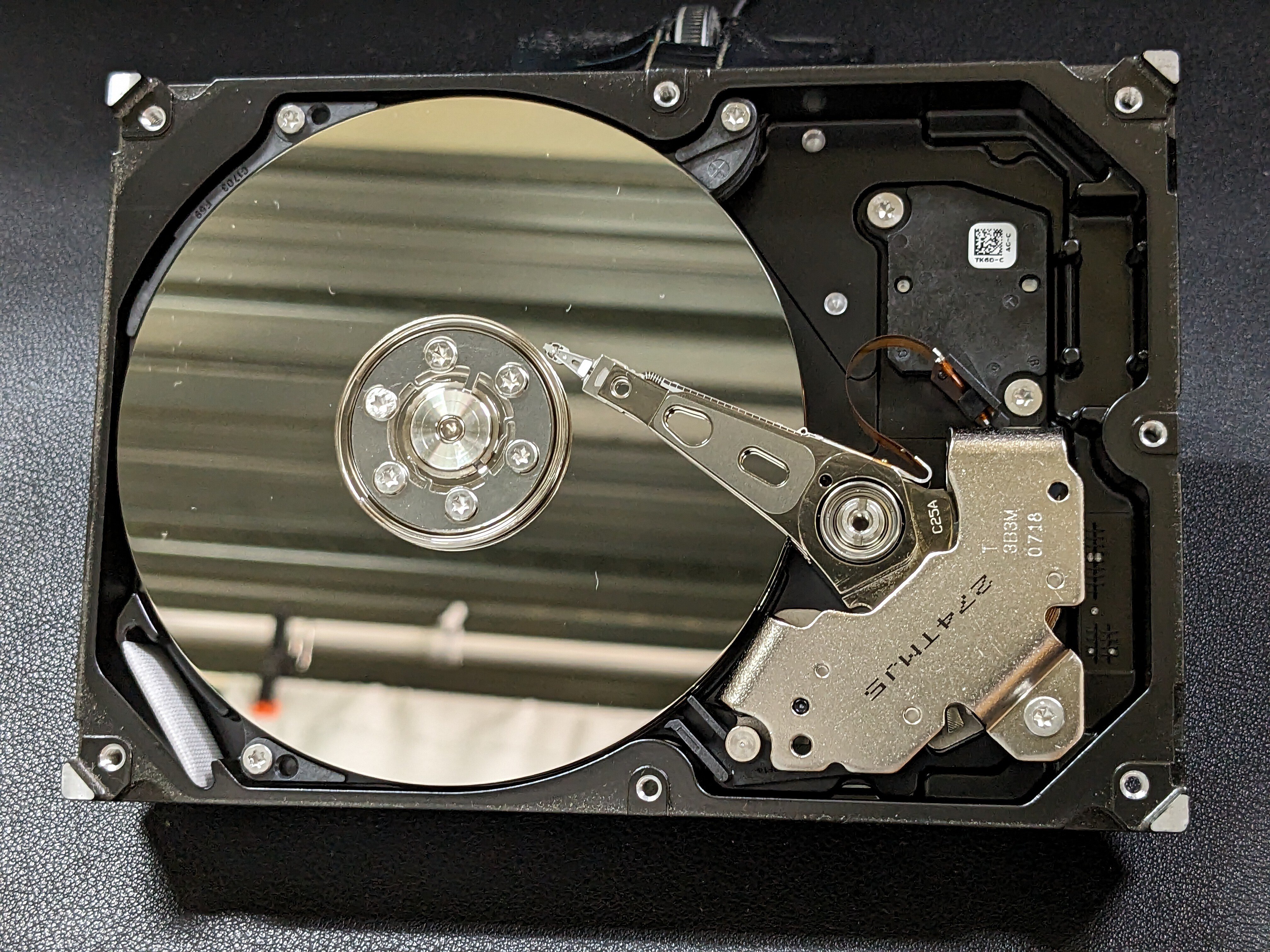 業界最小ハードディスク ギネス認定】東芝世界最小 0.85 inch ハードディスク HDD - メルカリ