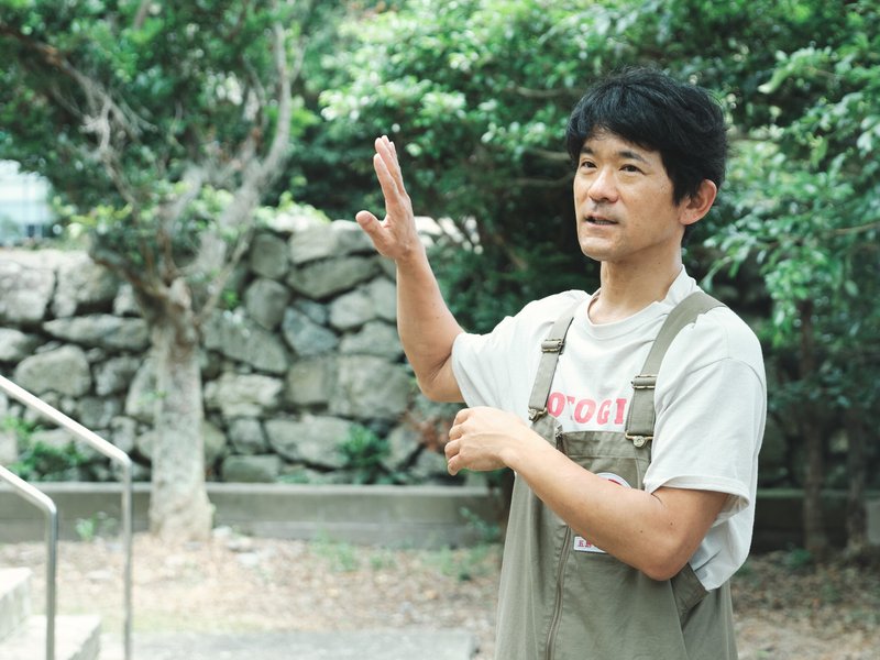 五島つばき蒸溜所代表取締役の門田 クニヒコさん。