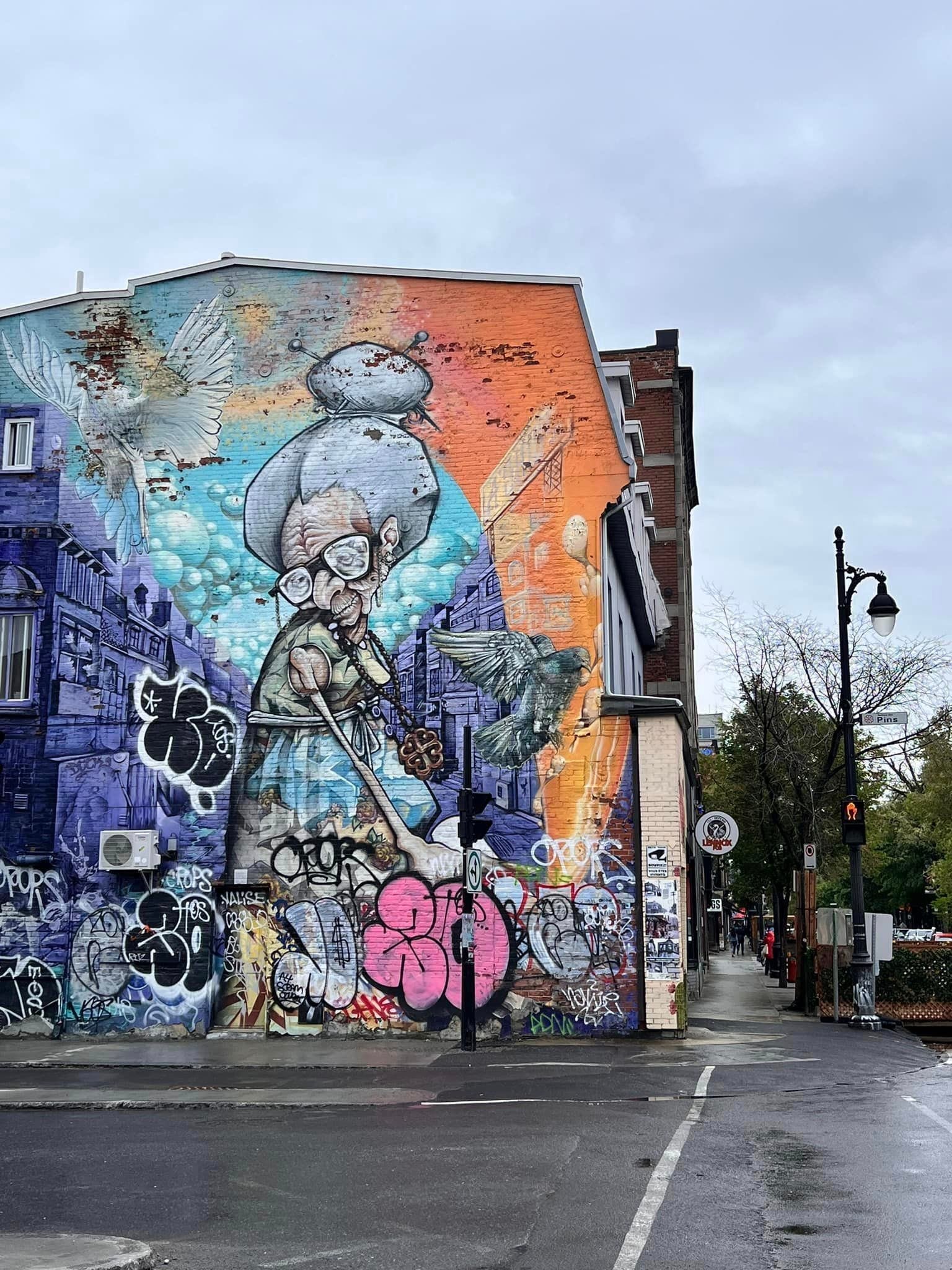 カナダ滞在記】街中のアート｜ヨーコJAPAN