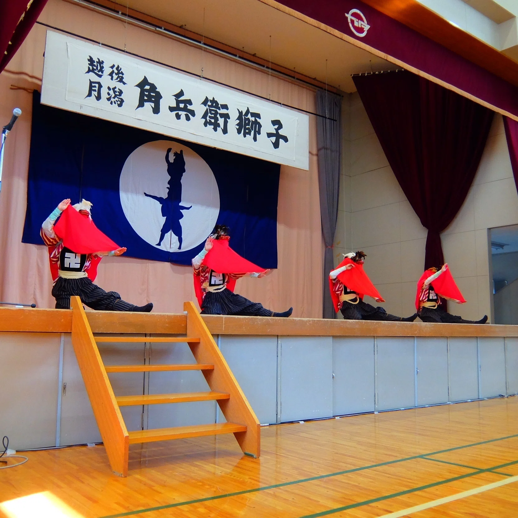 獅子度丸権兵衛太旗棒1000ミリ 新潟県 新潟市南区 「角兵衛獅子」を観賞｜大浜綾子