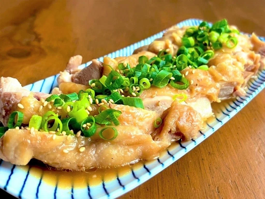 盛り付けた鶏のさっぱり煮