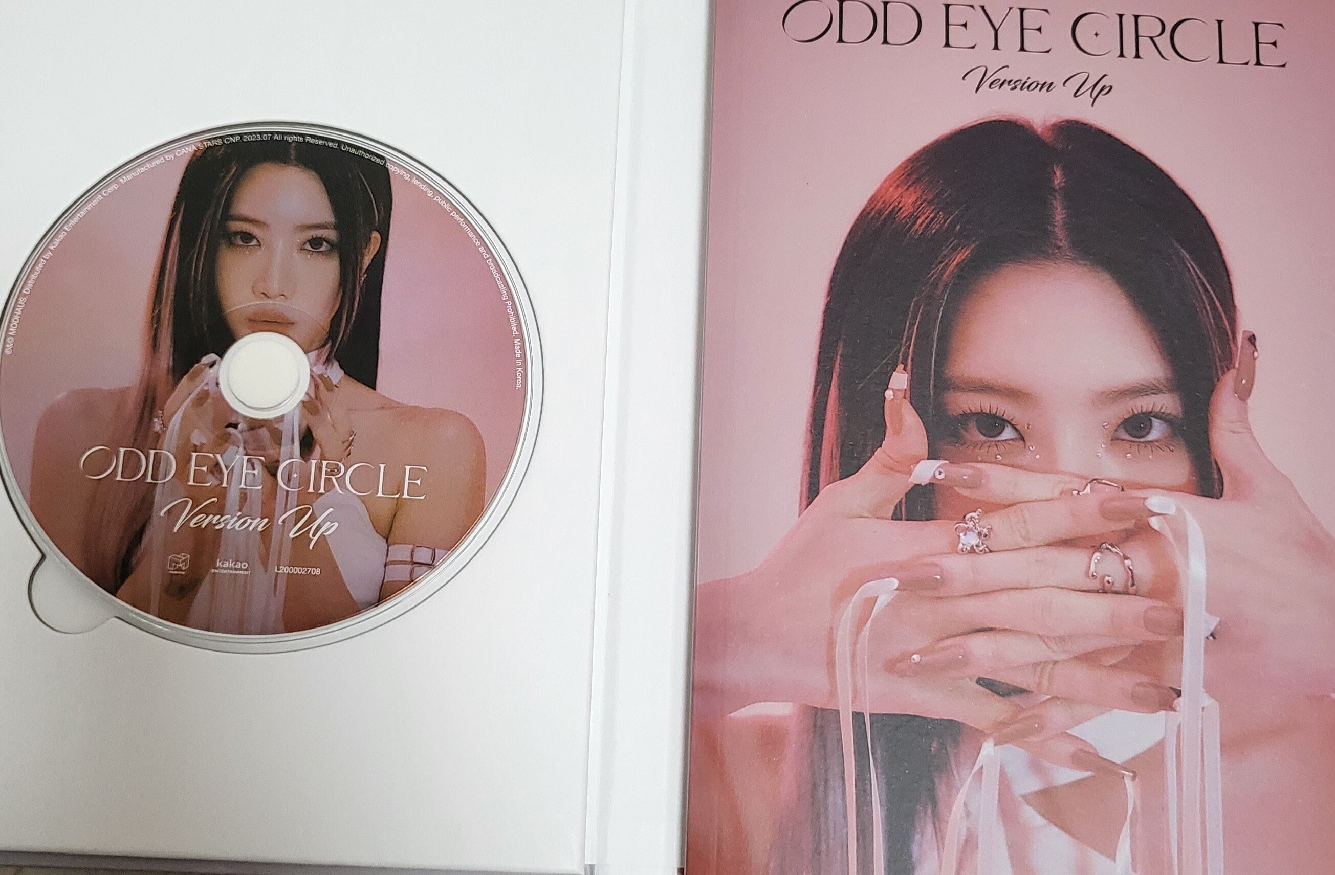 ODD EYE CIRCLE❤️💙💜『Version Up』のCDが届いたよ！👏｜Water