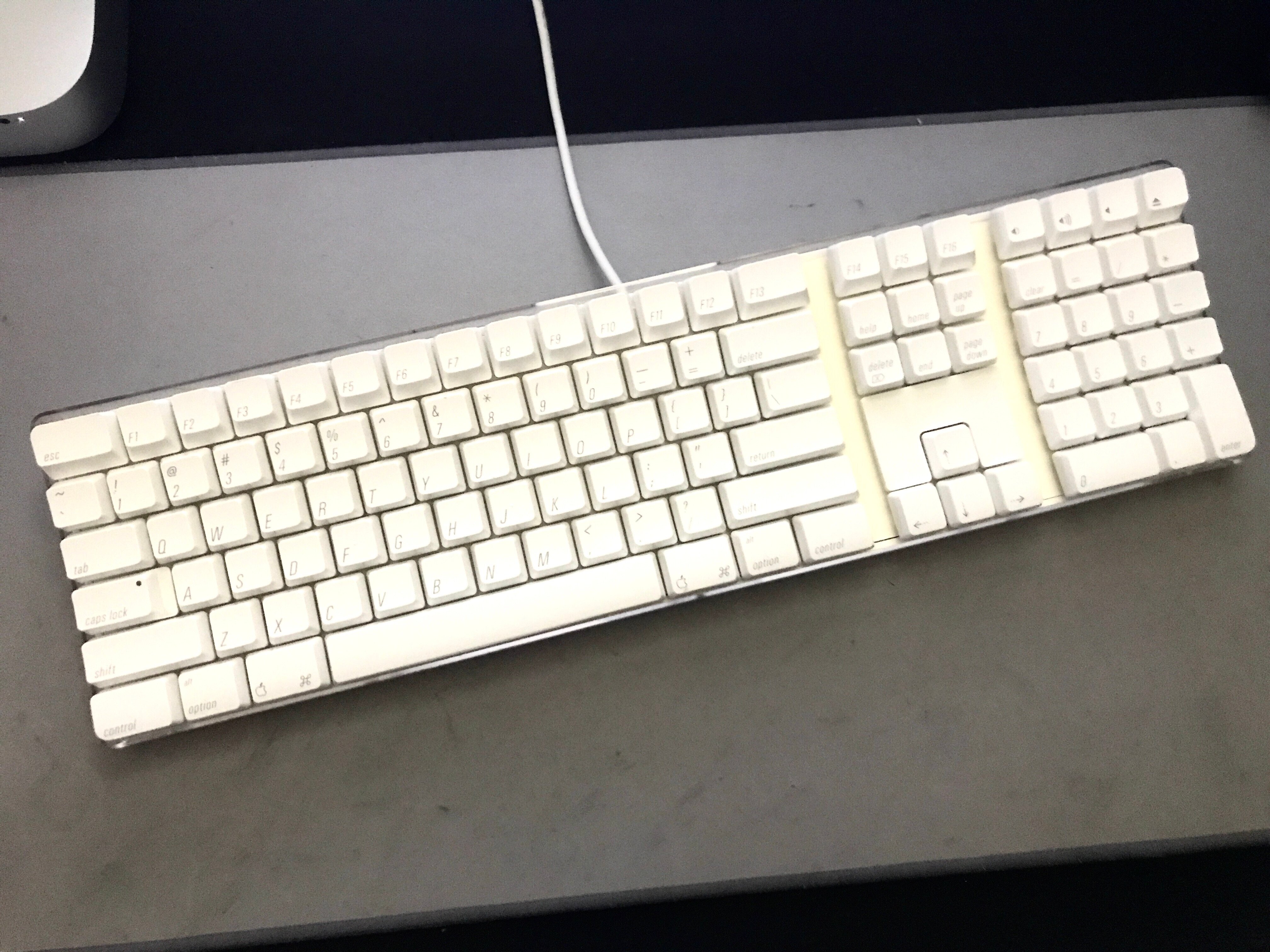 【美品・長期保証】 キーボード APPLE純正品 A1048