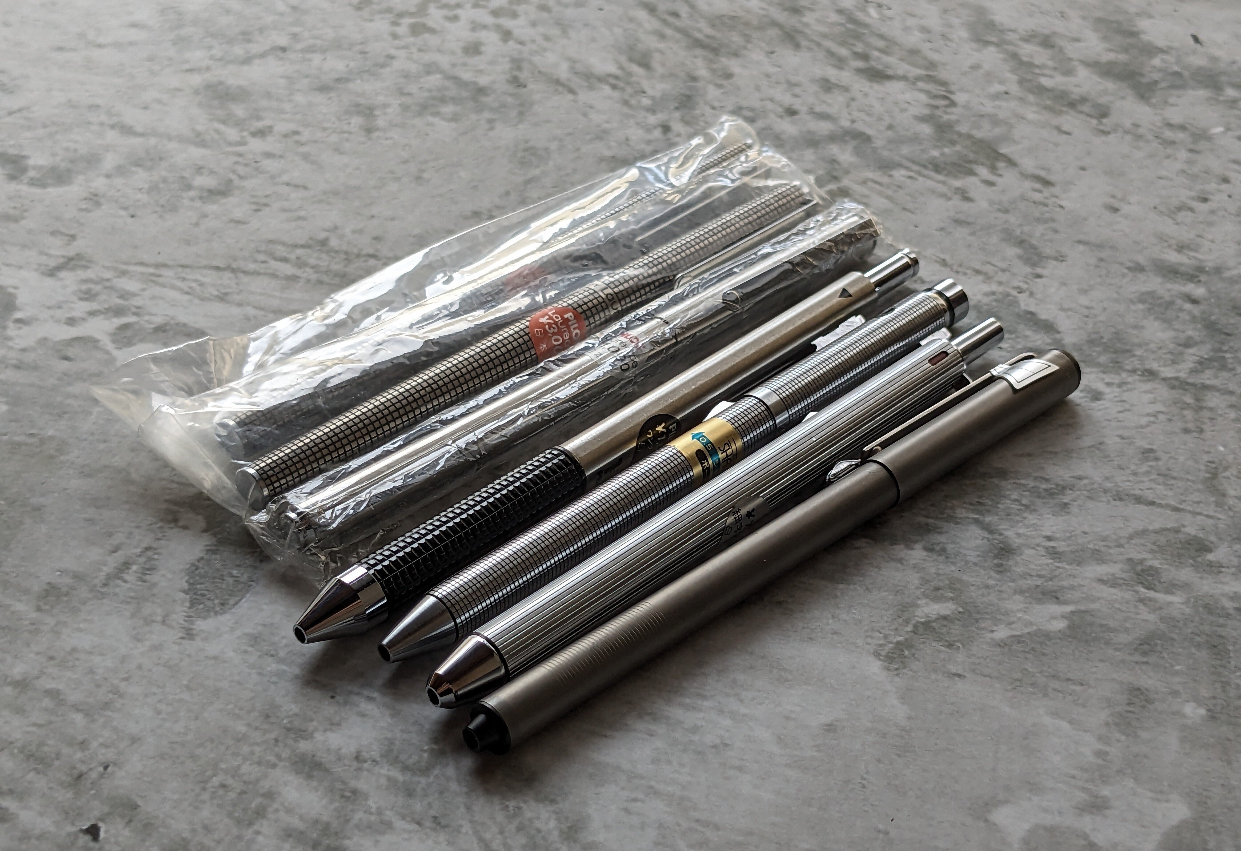 廃盤品プラチナ万年筆プラチナZ ボールペン