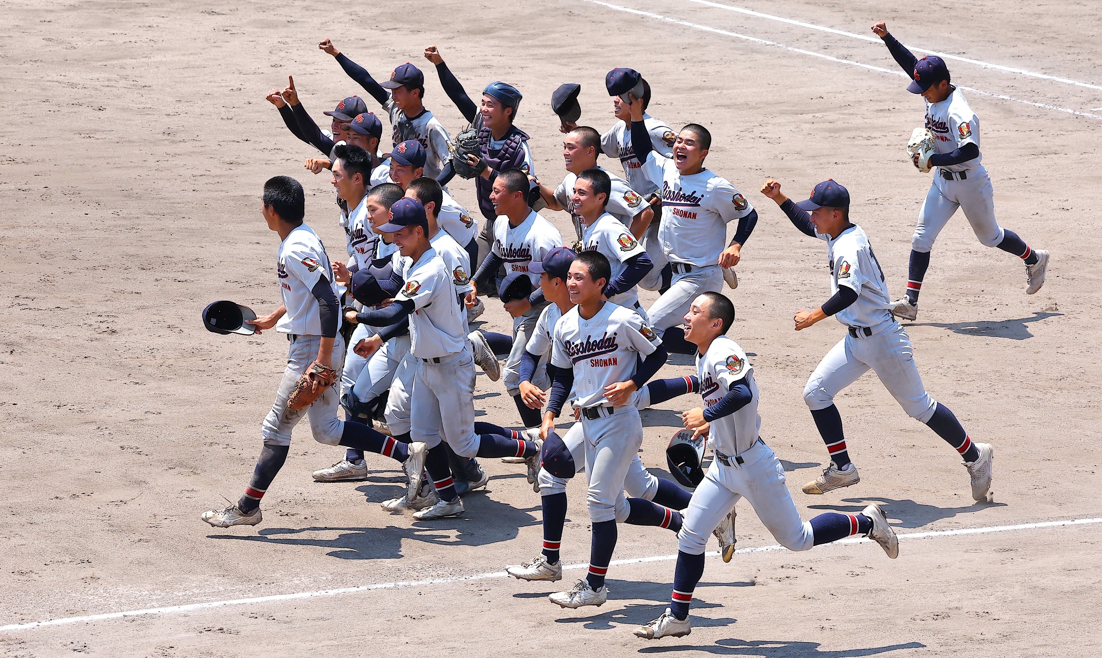 第91回全国高校野球選手権大会 立正大淞南 全国高校野球 開会式 立正大淞南、選手らが堂々行進 「試合