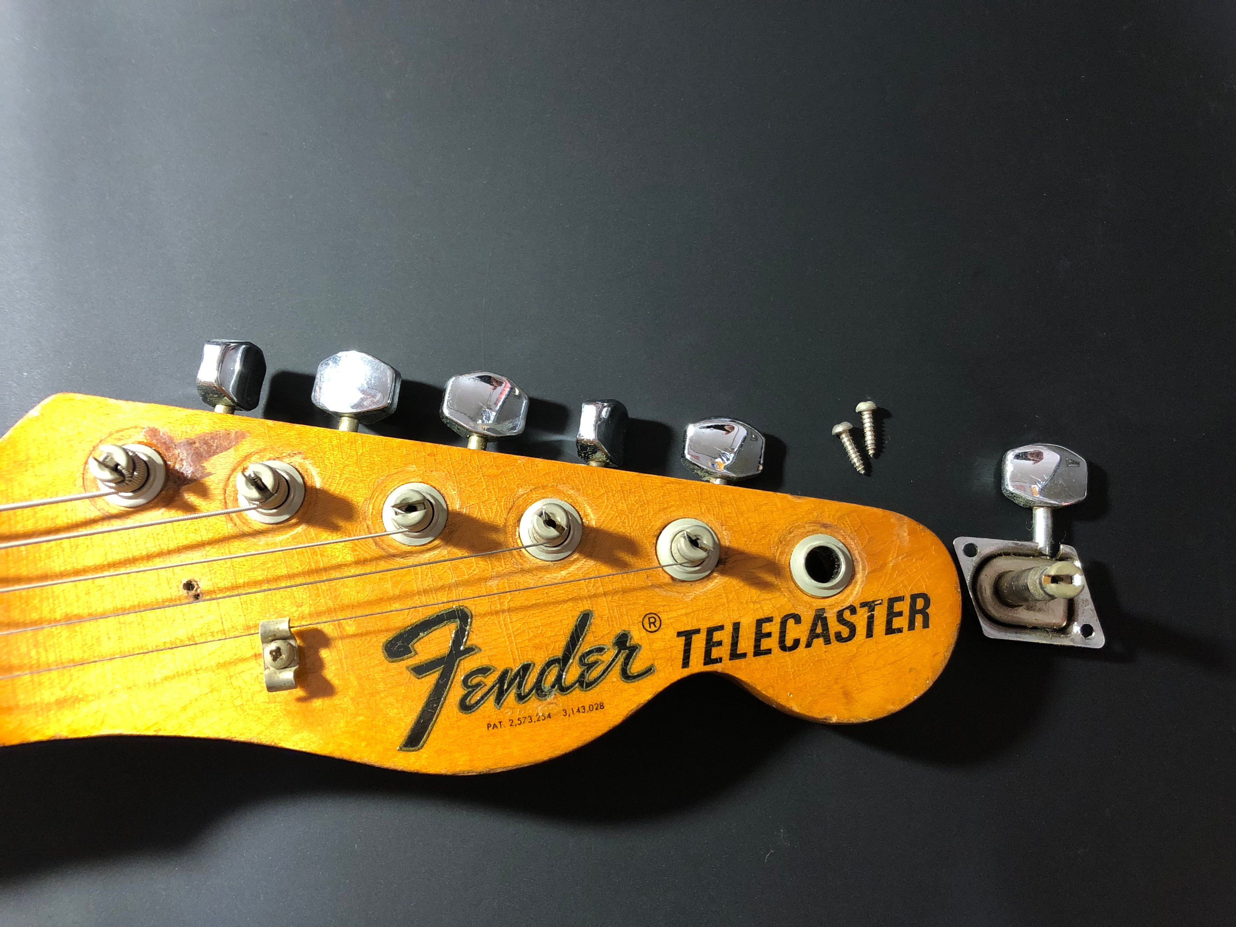 Fender LEAD Series等に搭載されているF-Key tuner（ペグ）に