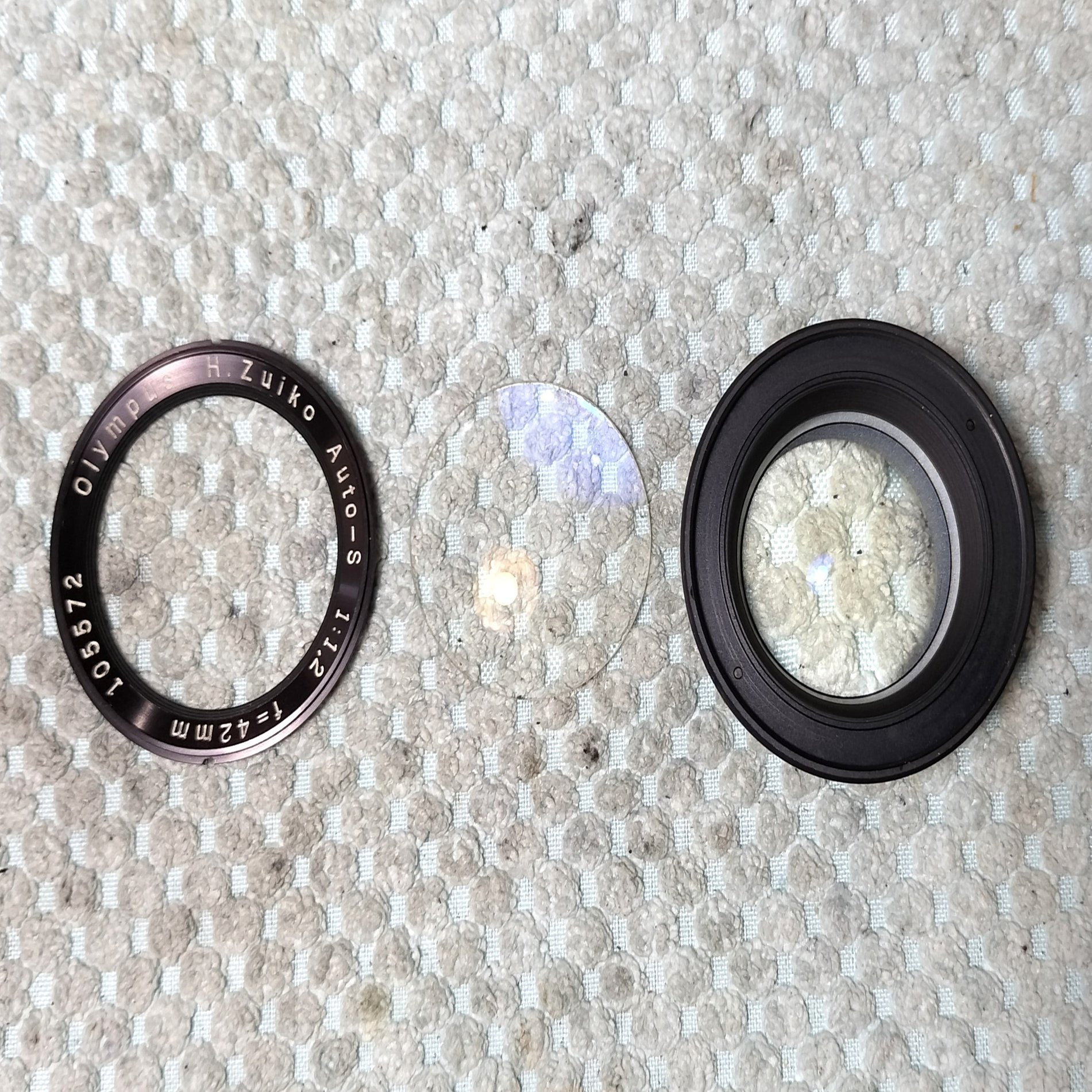 OLYMPUS H.ZUIKO 42mm F/1.2 ペンF用レンズの分解｜フィルムカメラ修理  