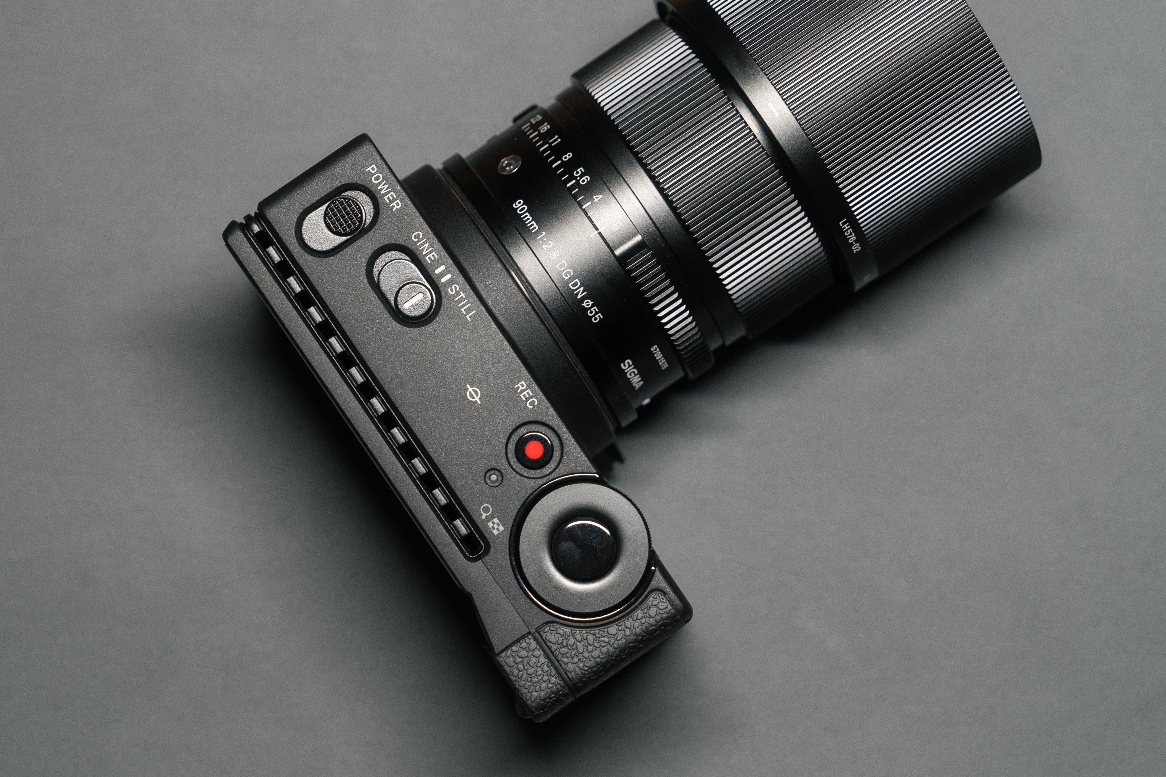 ポケットに6100万画素。SIGMA fp L レビュー｜最高に癖のある