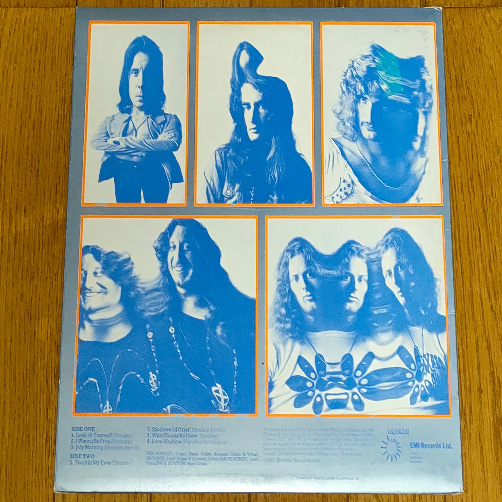 Look at Yourself】(1971) Uriah Heep 崇高なブリティッシュハード 