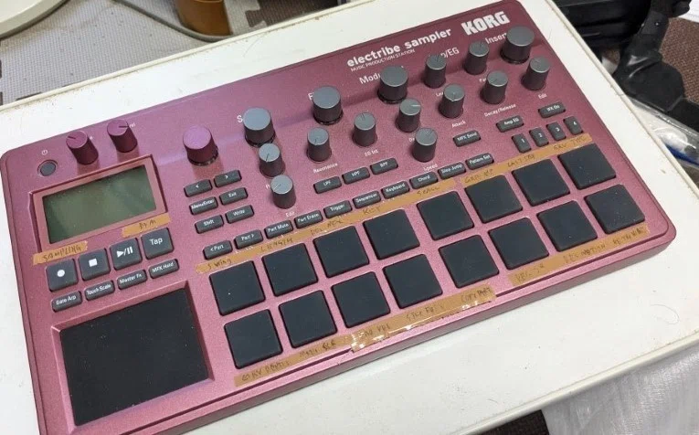KORG electribe2 悔しく 動作品、液晶に難あり！