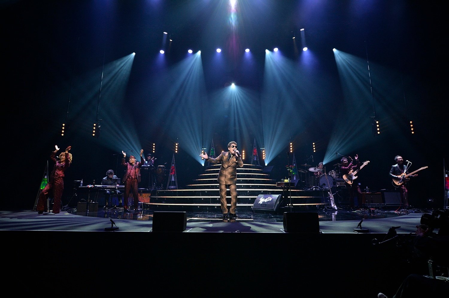 ラヴソングの王様・鈴木雅之、全国ツアー完走！豪華ゲストも登場した