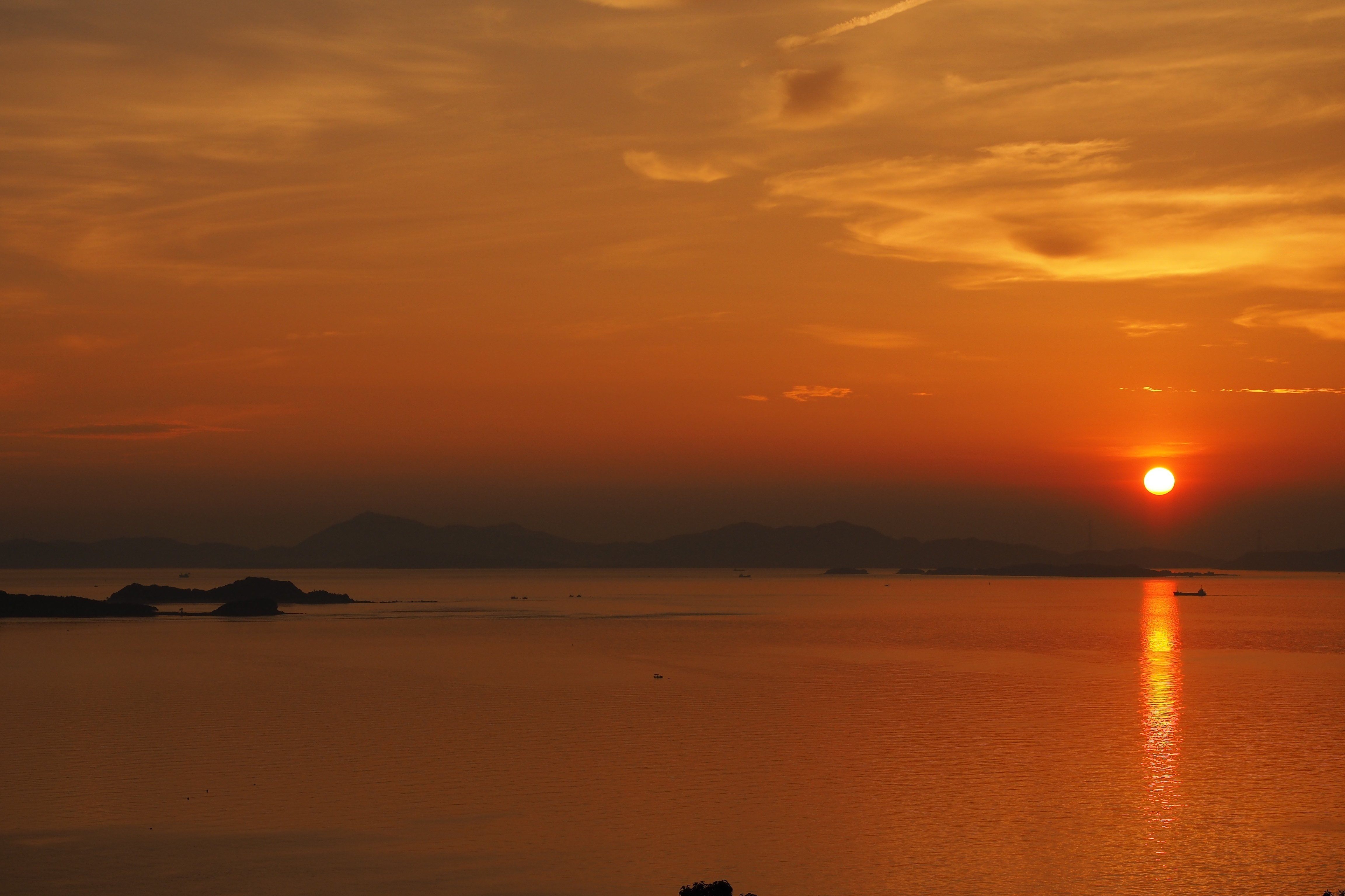 夕暮れ 静寂の久津間海岸 | GANREF