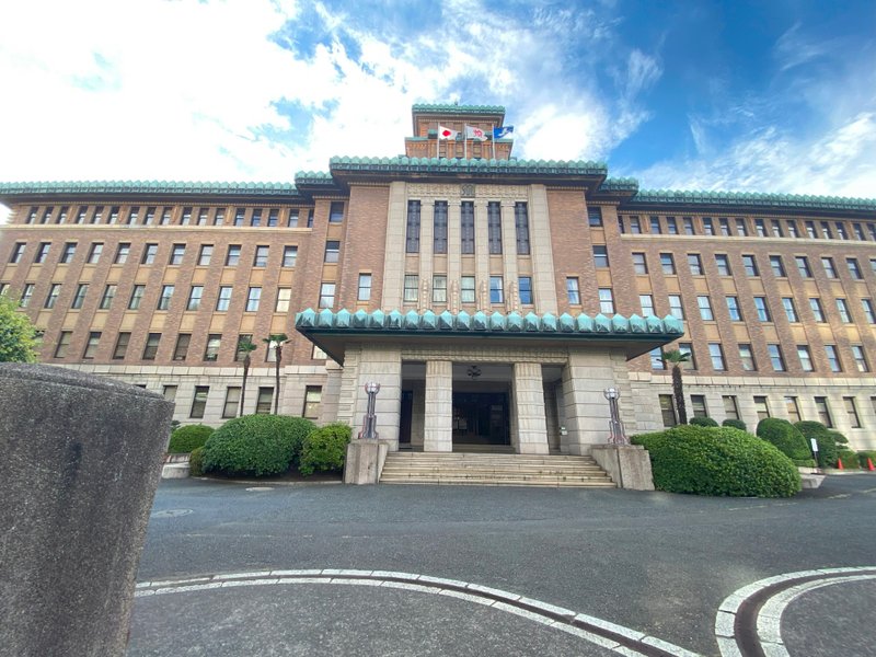 神奈川県庁と後に知る建物