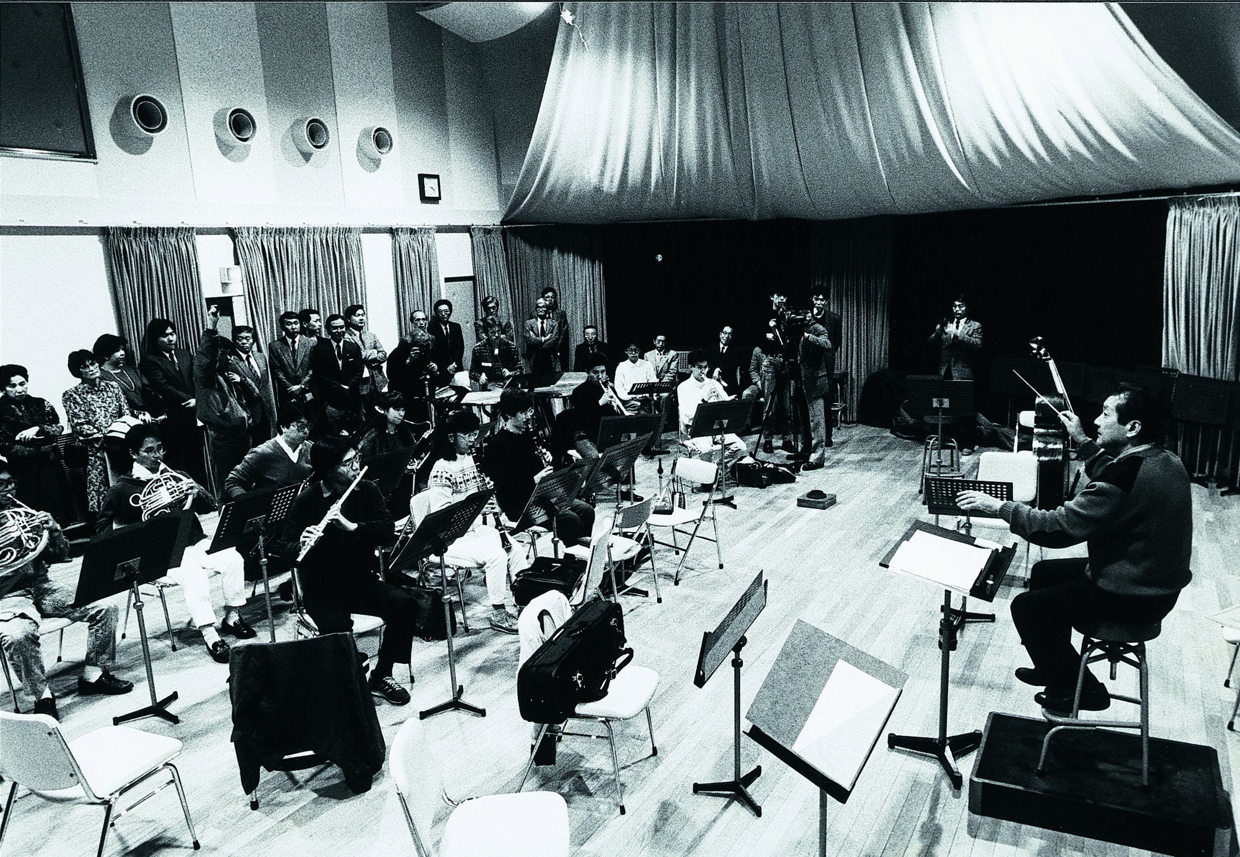 アンサンブル金沢を創設した岩城宏之さん「おらが街のオケ」、世界を