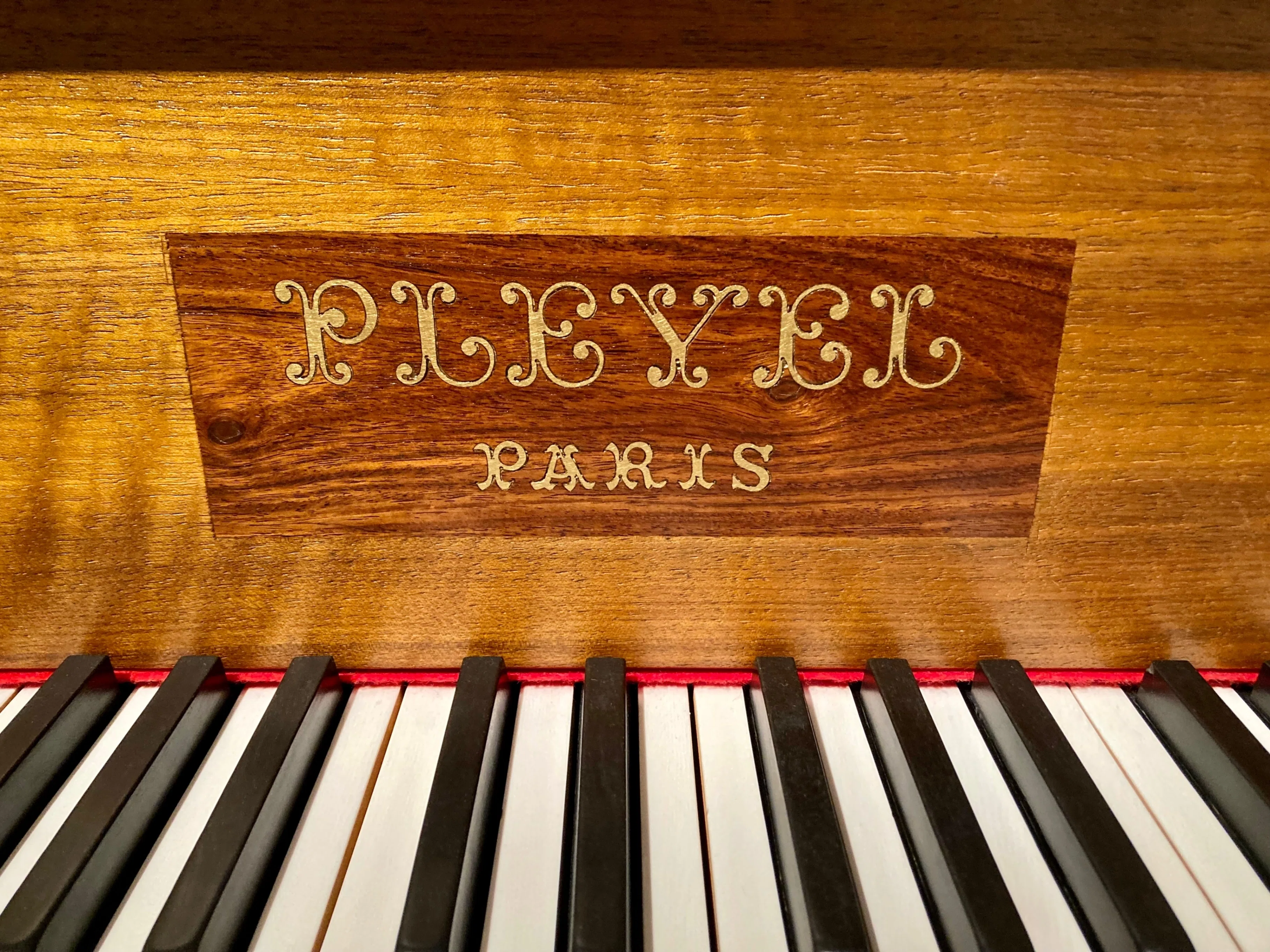 A Story About Learning the History of Keyboard Instruments