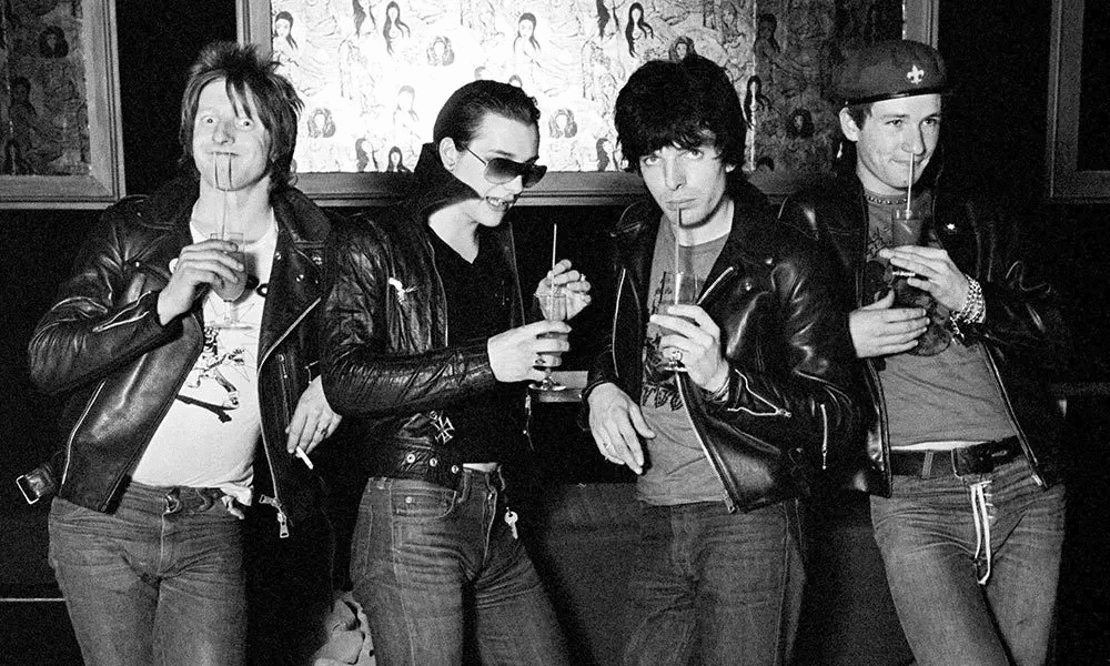 ダムド　I love you　DAMNED PUNK　パンク　ロンドン ロンドン・パンク伝説的存在のダムド「Neat Neat Neat」にちなん