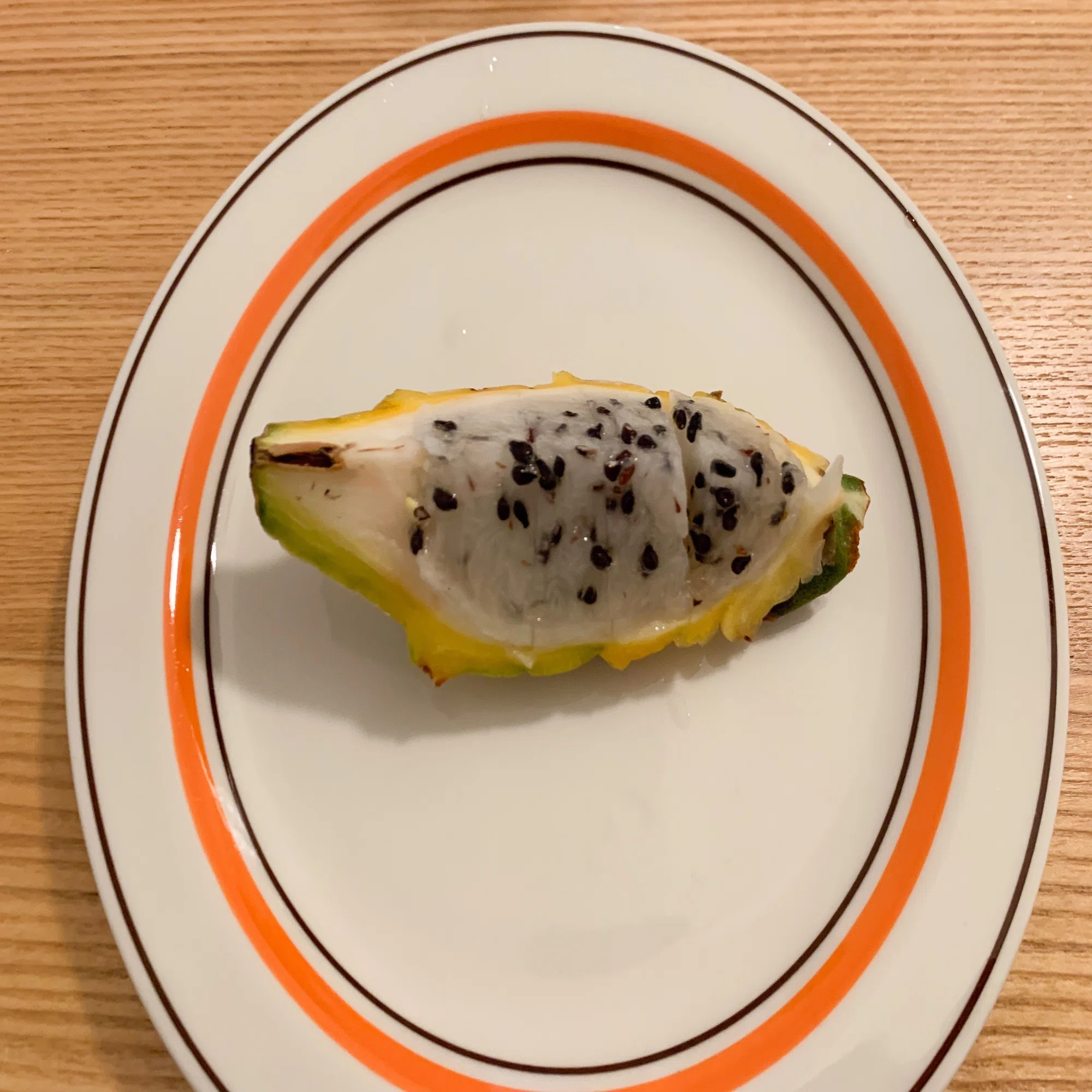 イエローピタヤ】食べた事のないフルーツたべてみよう vol.2｜Yasu 