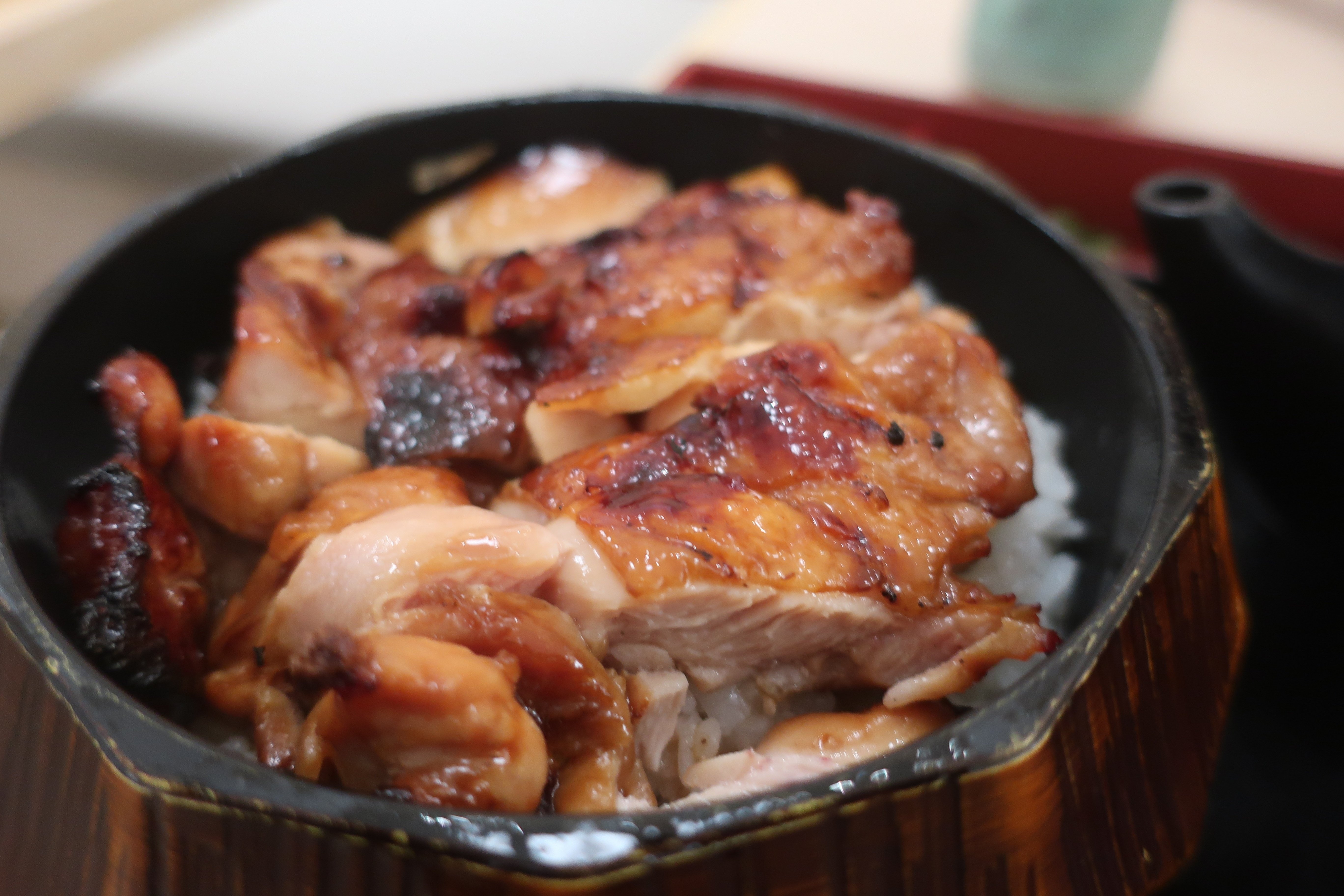 尾張の秘宝 「鶏三和」の親子丼で感じる、120年の味と文化の融合