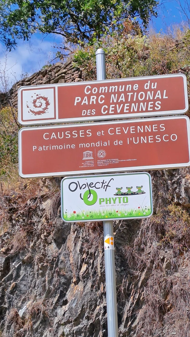 フランスの小さな村 Arrigas｜くいだおれ